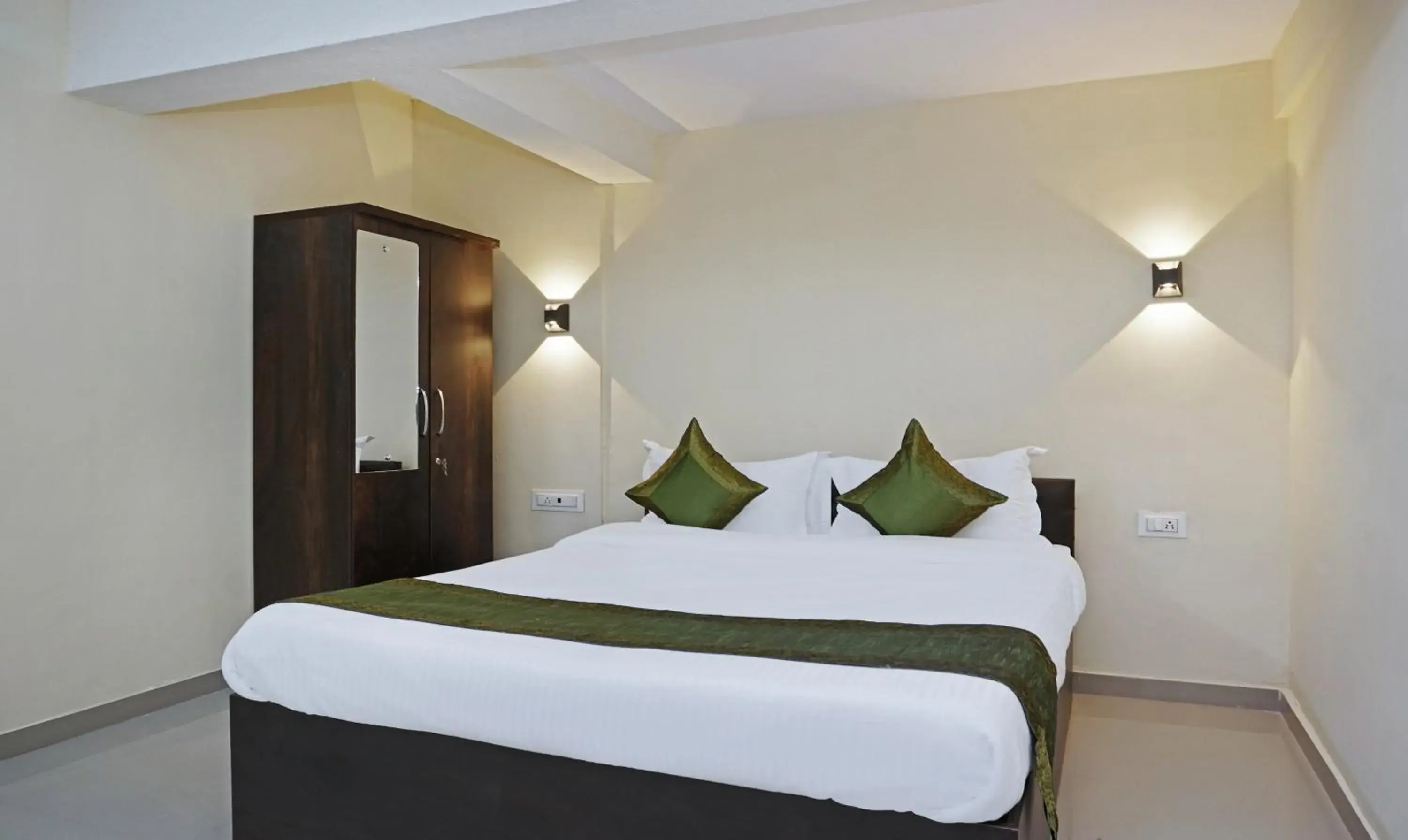 Bedroom, Bed in Treebo Lotus Baner Bedroom, Bed in Treebo Lotus Baner