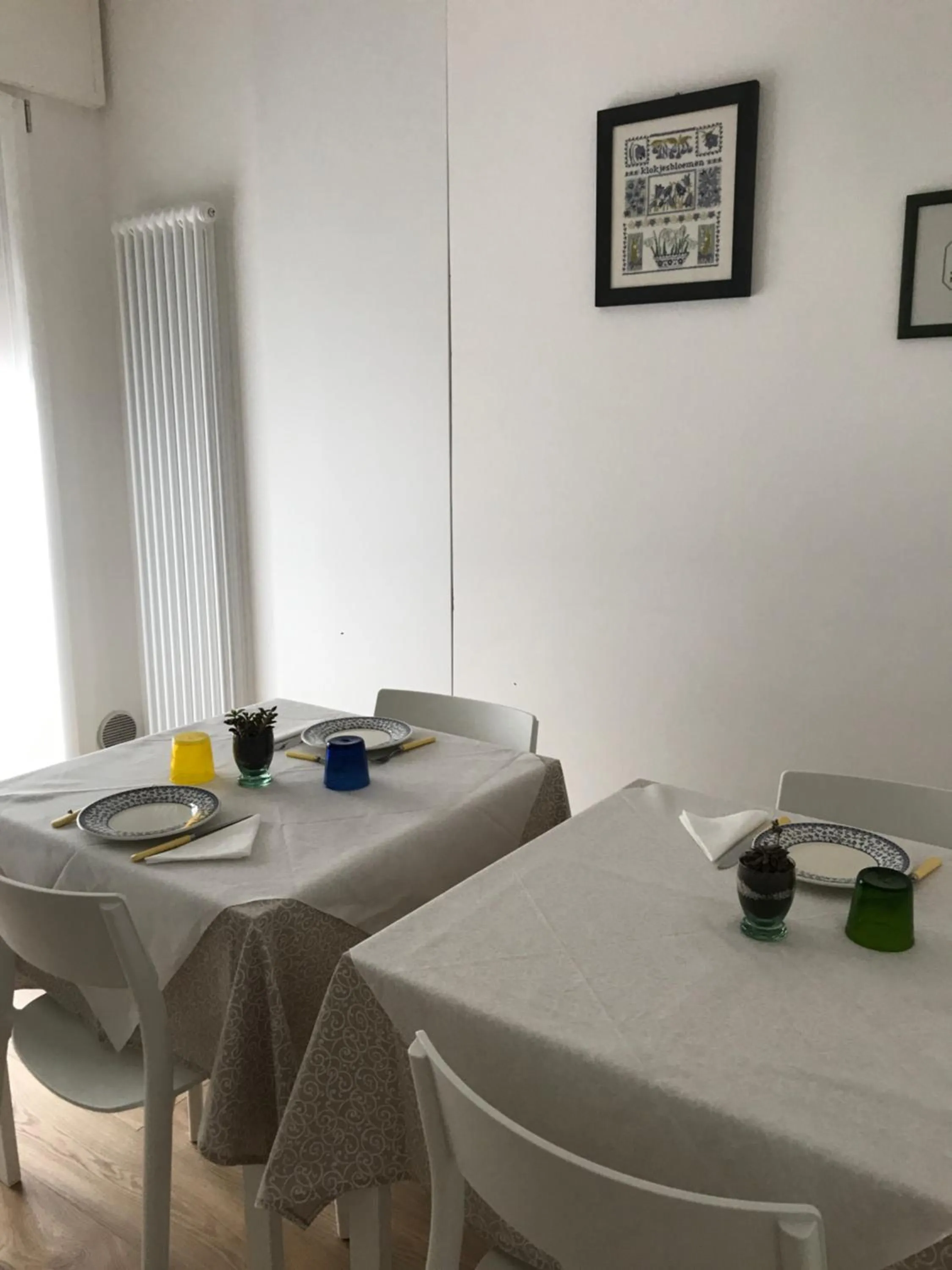 Dining area in B&B DESDEMA