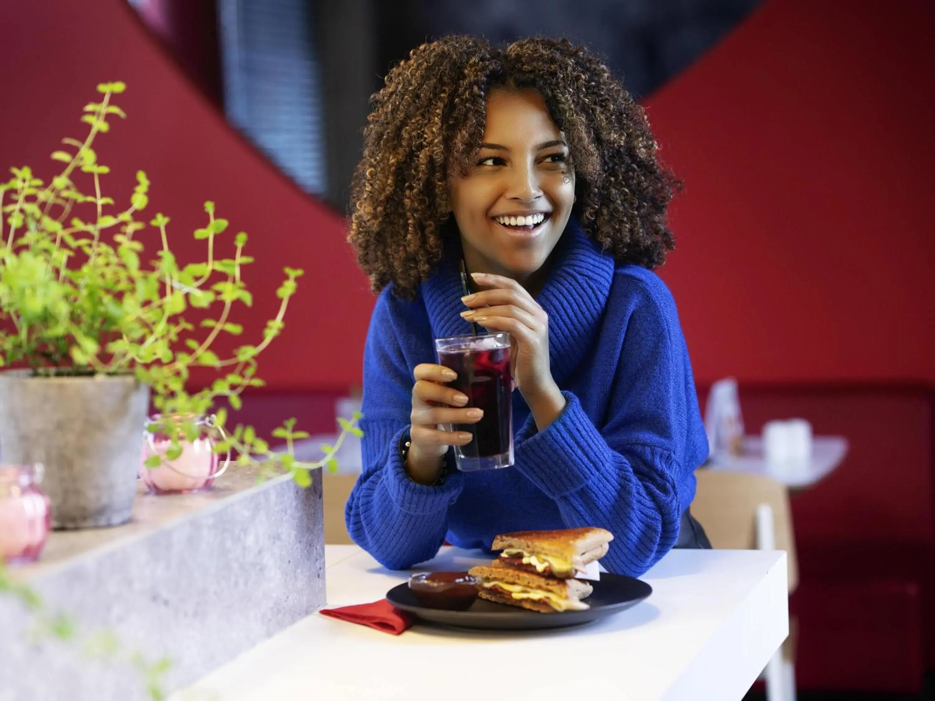 Lounge or bar in ibis London Elstree Borehamwood Lounge or bar in ibis London Elstree Borehamwood