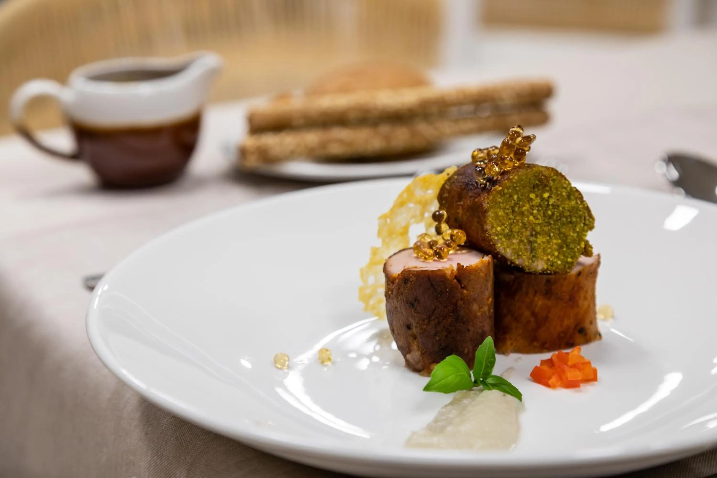 Restaurant/places to eat in White Olive Elite Laganas