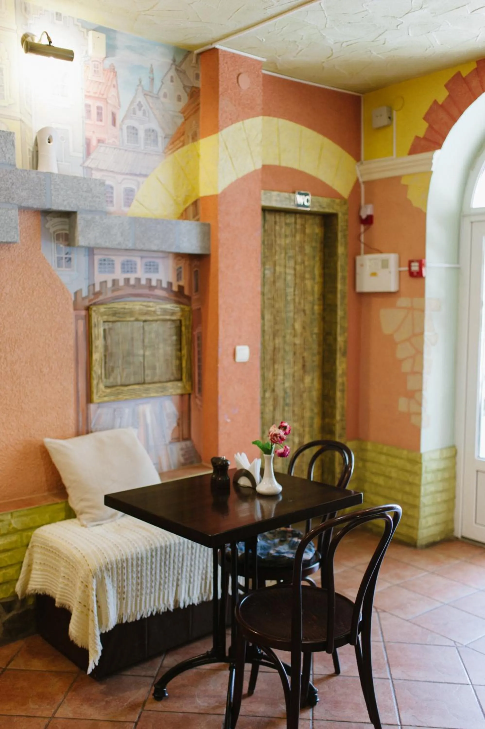Restaurant/places to eat in Mala Praha