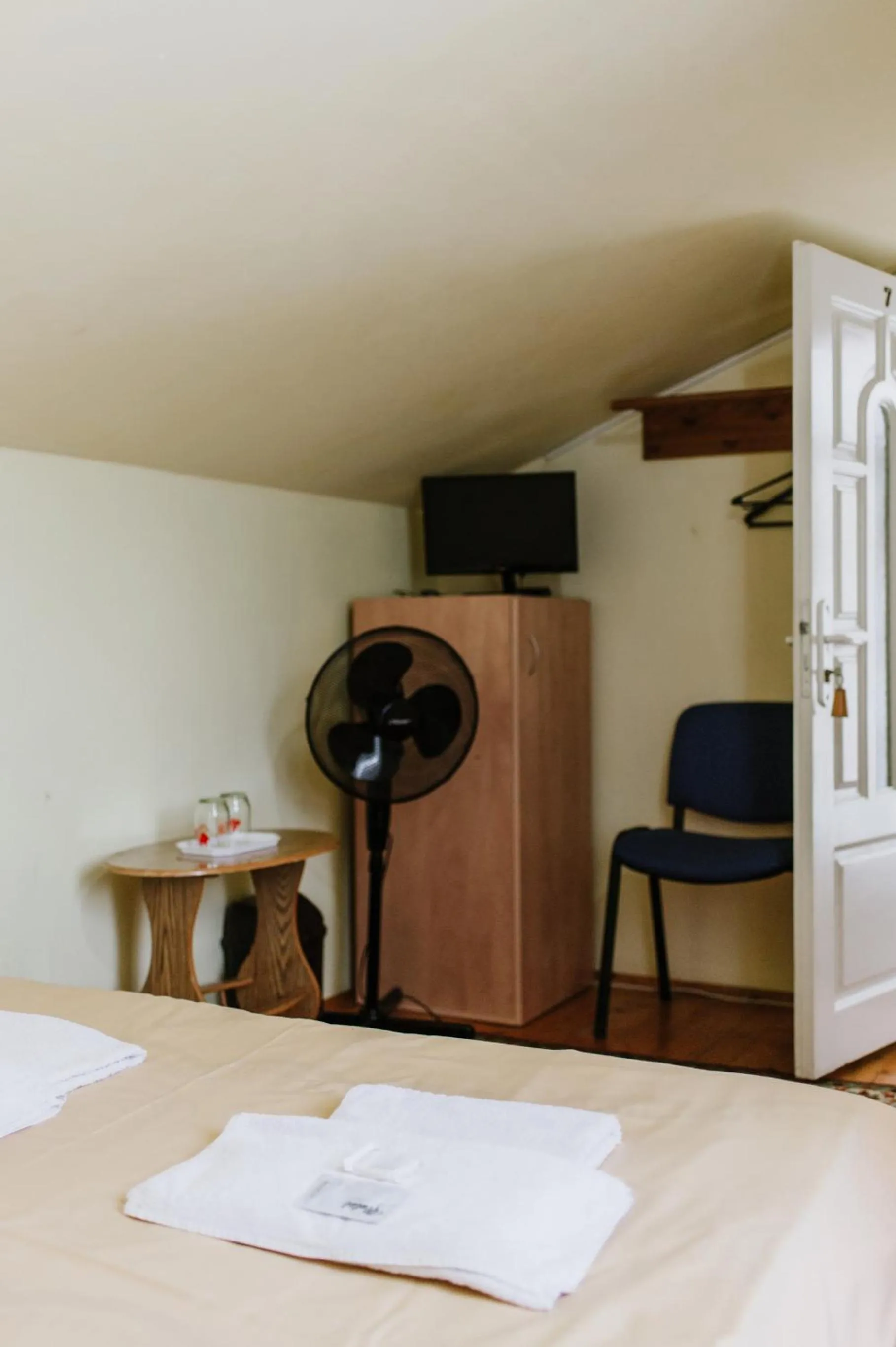 Photo of the whole room in Mala Praha