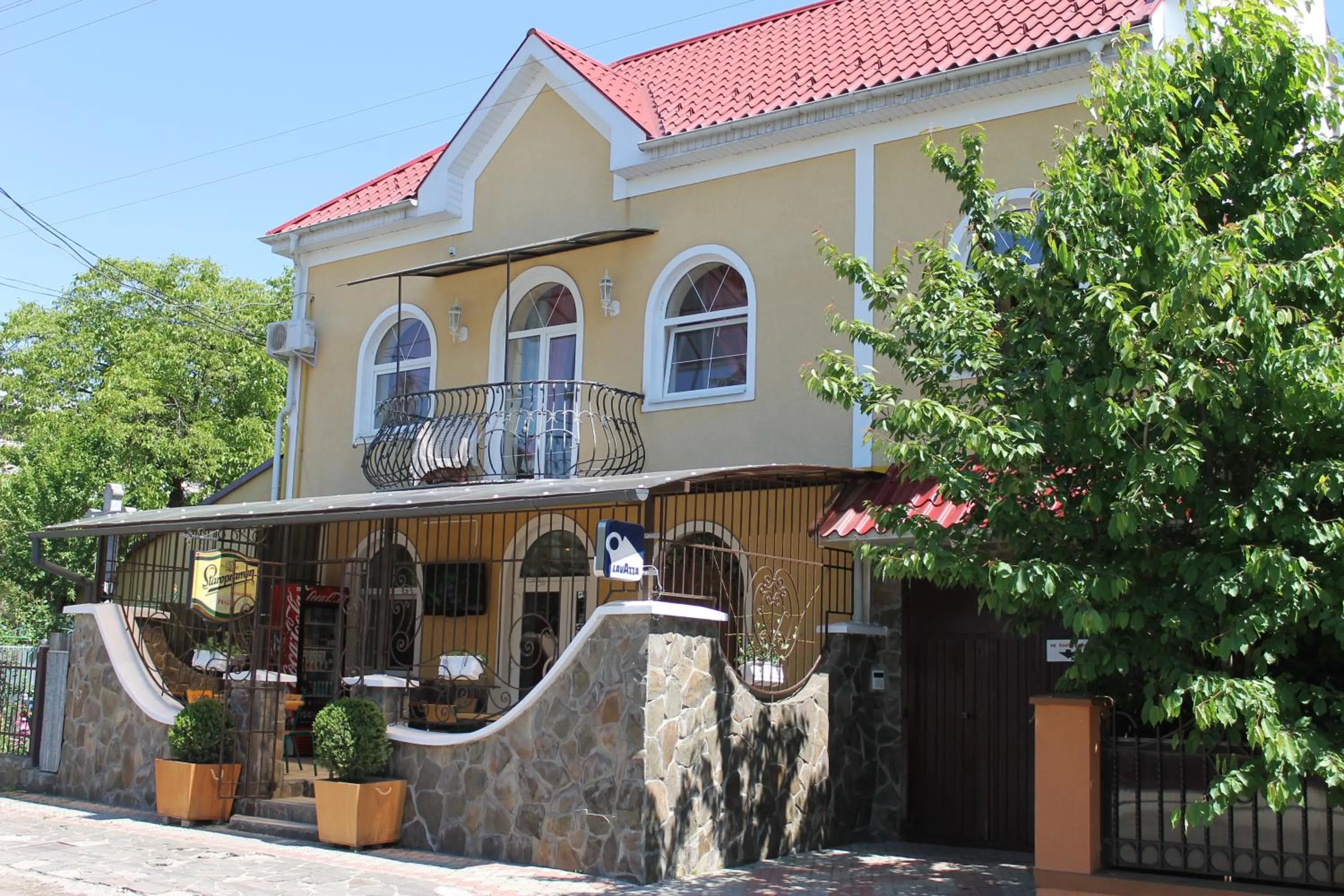 Property building in Mala Praha