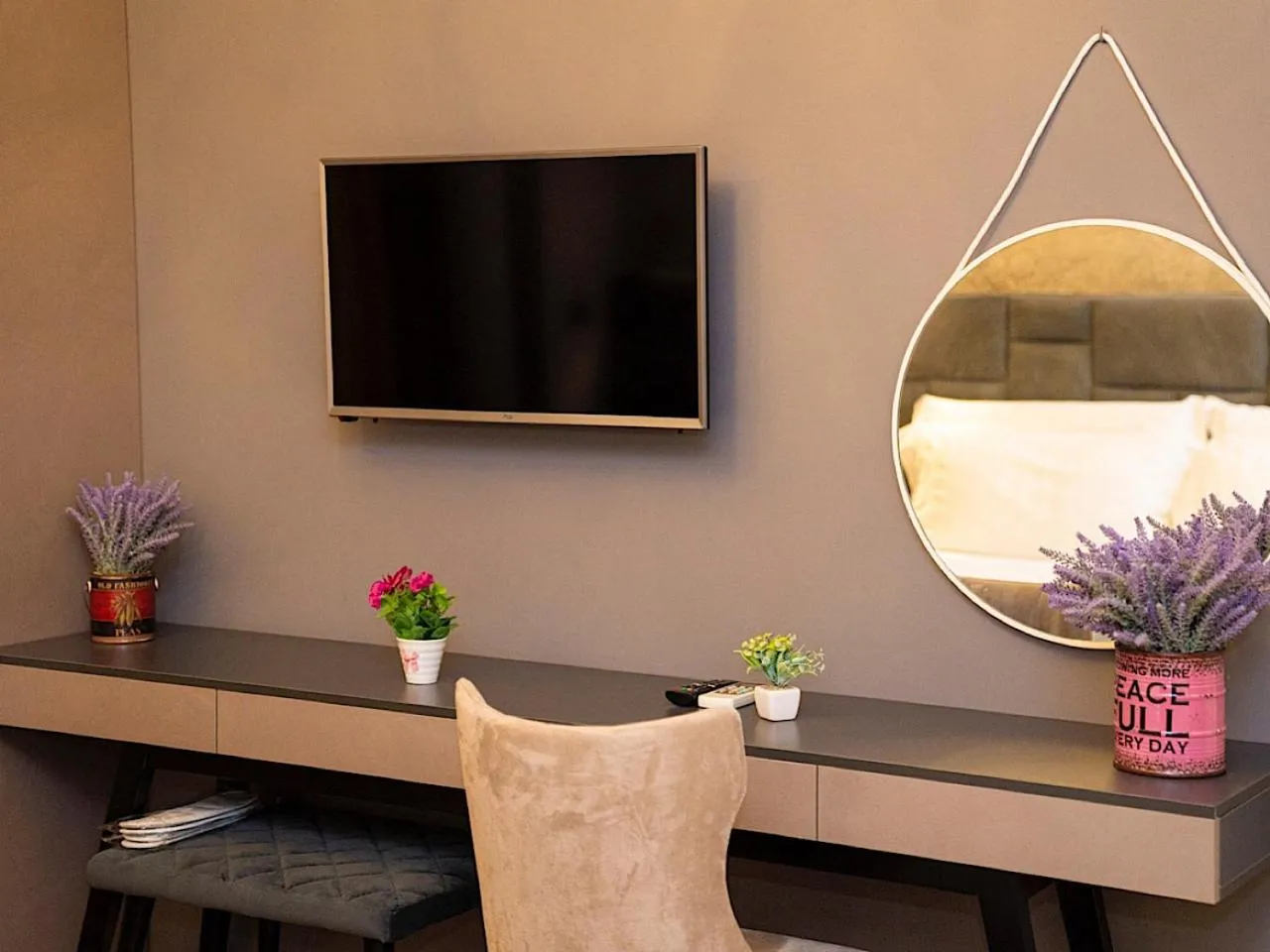 TV and multimedia in Hotel Vila Tirana