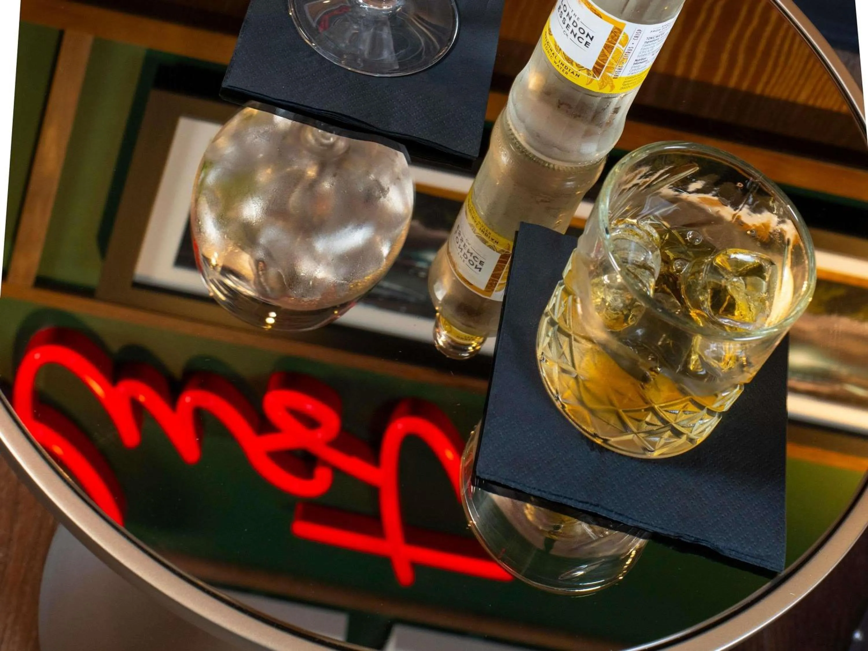 Lounge or bar in ibis Styles London Gatwick Airport