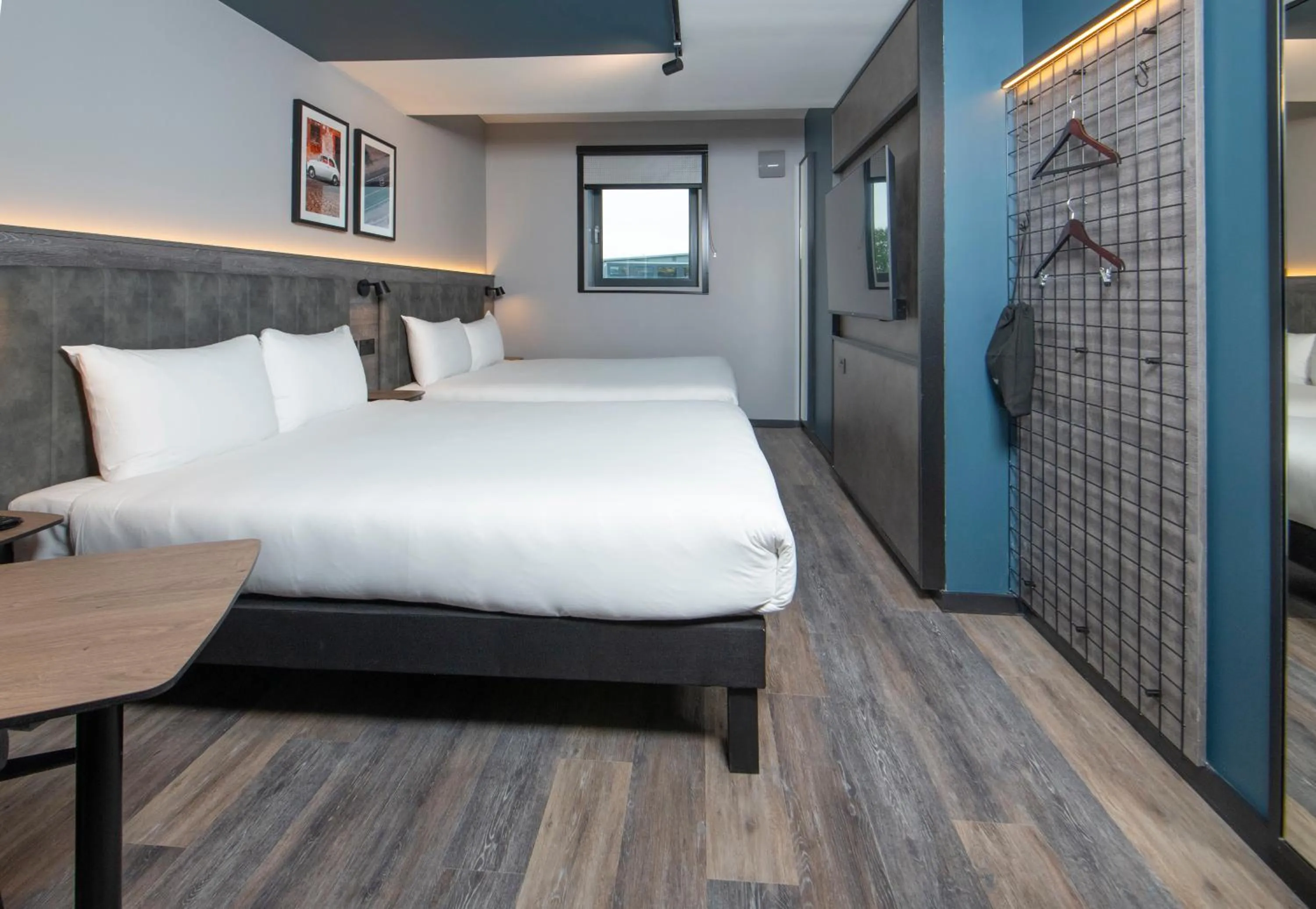 Bed in ibis Styles London Gatwick Airport