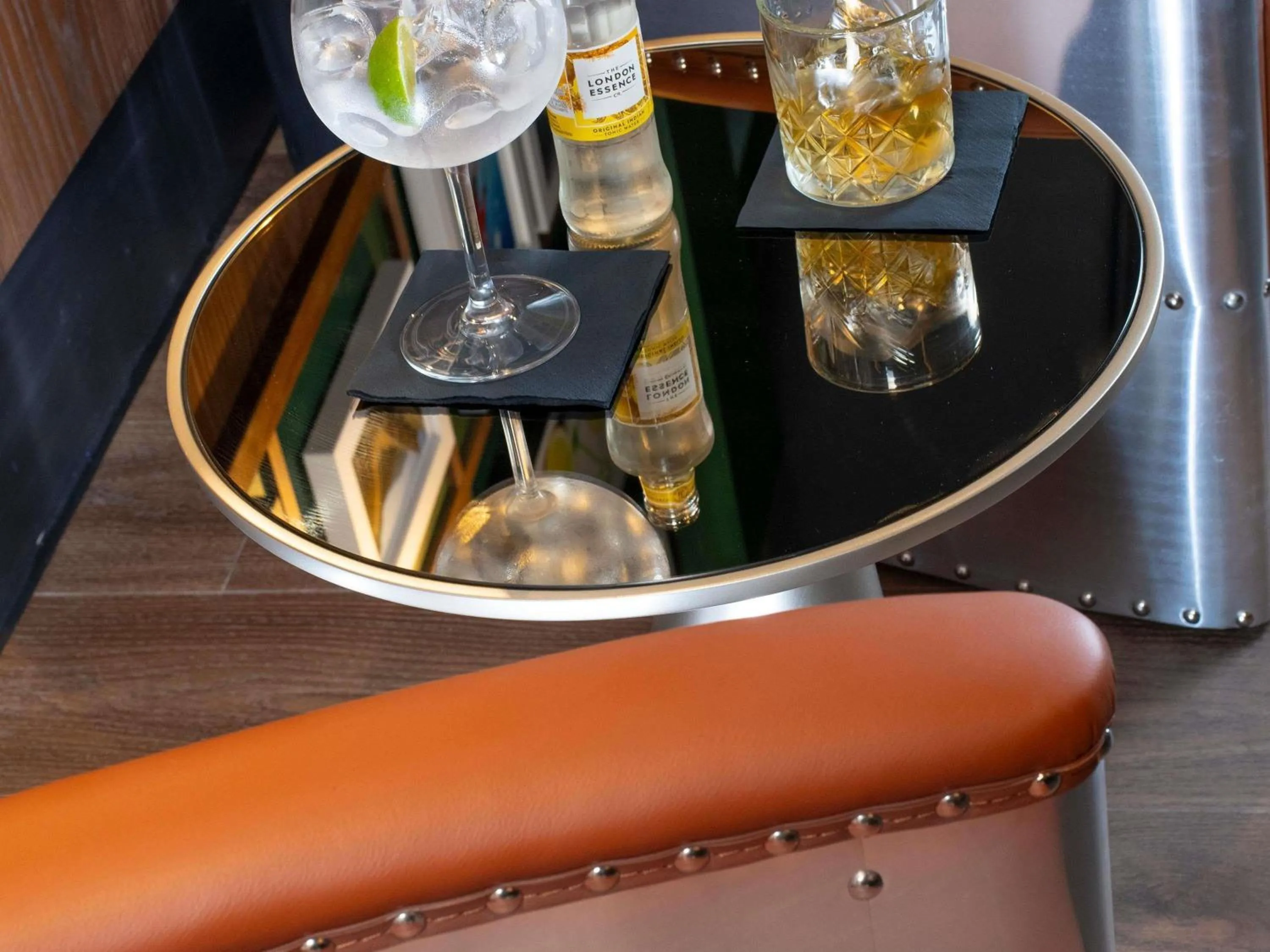 Restaurant/places to eat in ibis Styles London Gatwick Airport