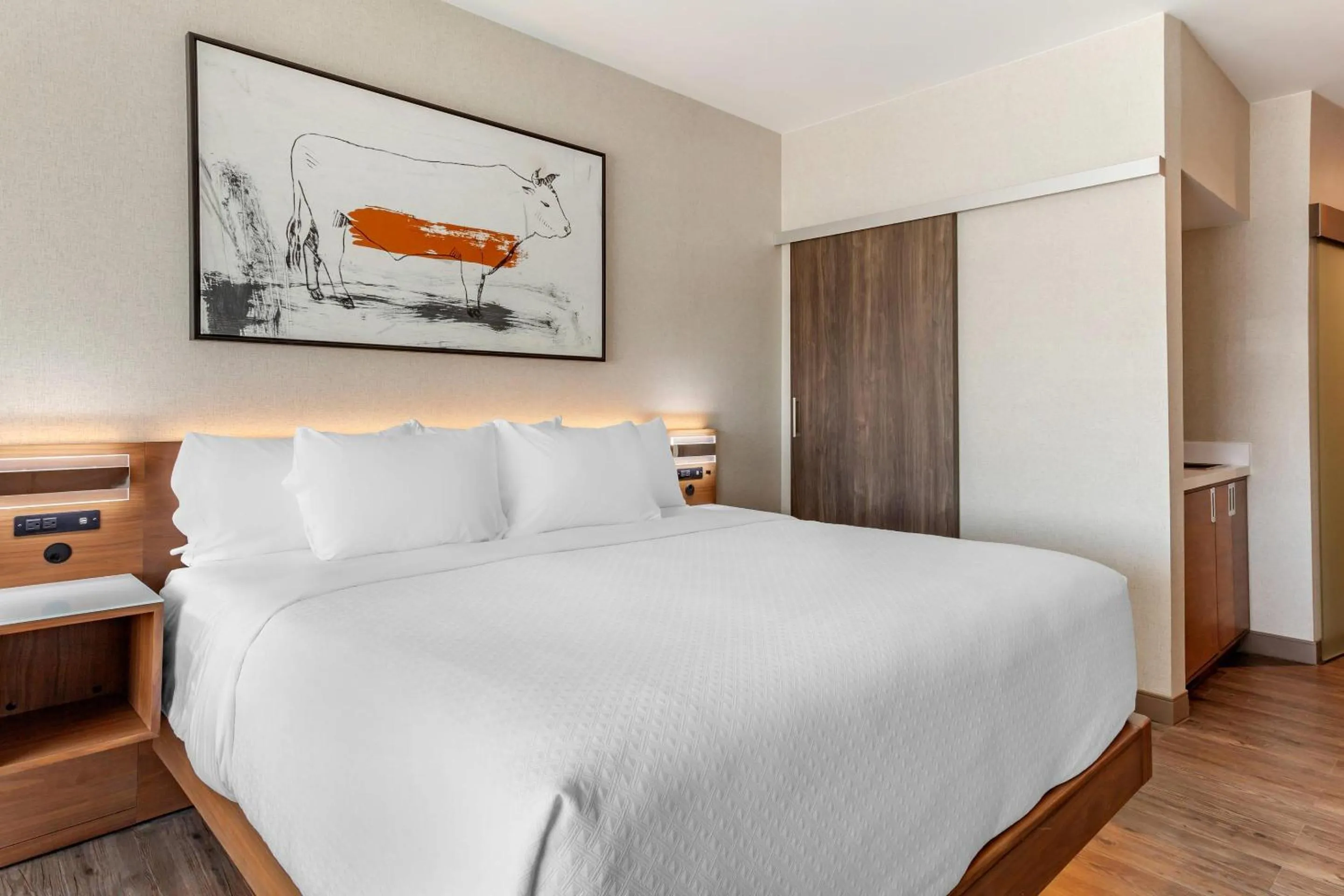 Bedroom, Bed in Cambria Hotel Plano - Richardson Garland