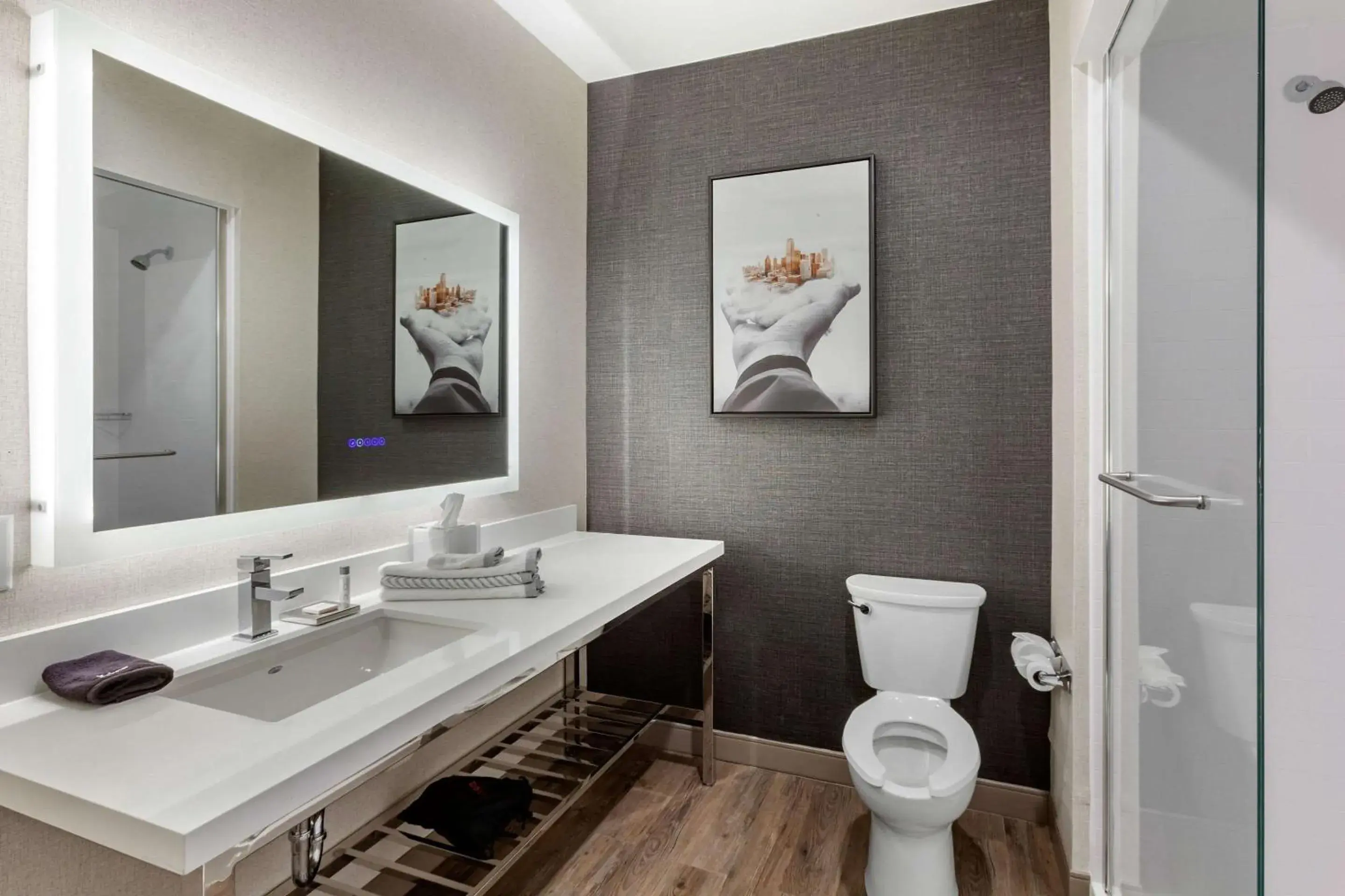 Bedroom in Cambria Hotel Plano - Richardson Garland Bedroom in Cambria Hotel Plano - Richardson Garland