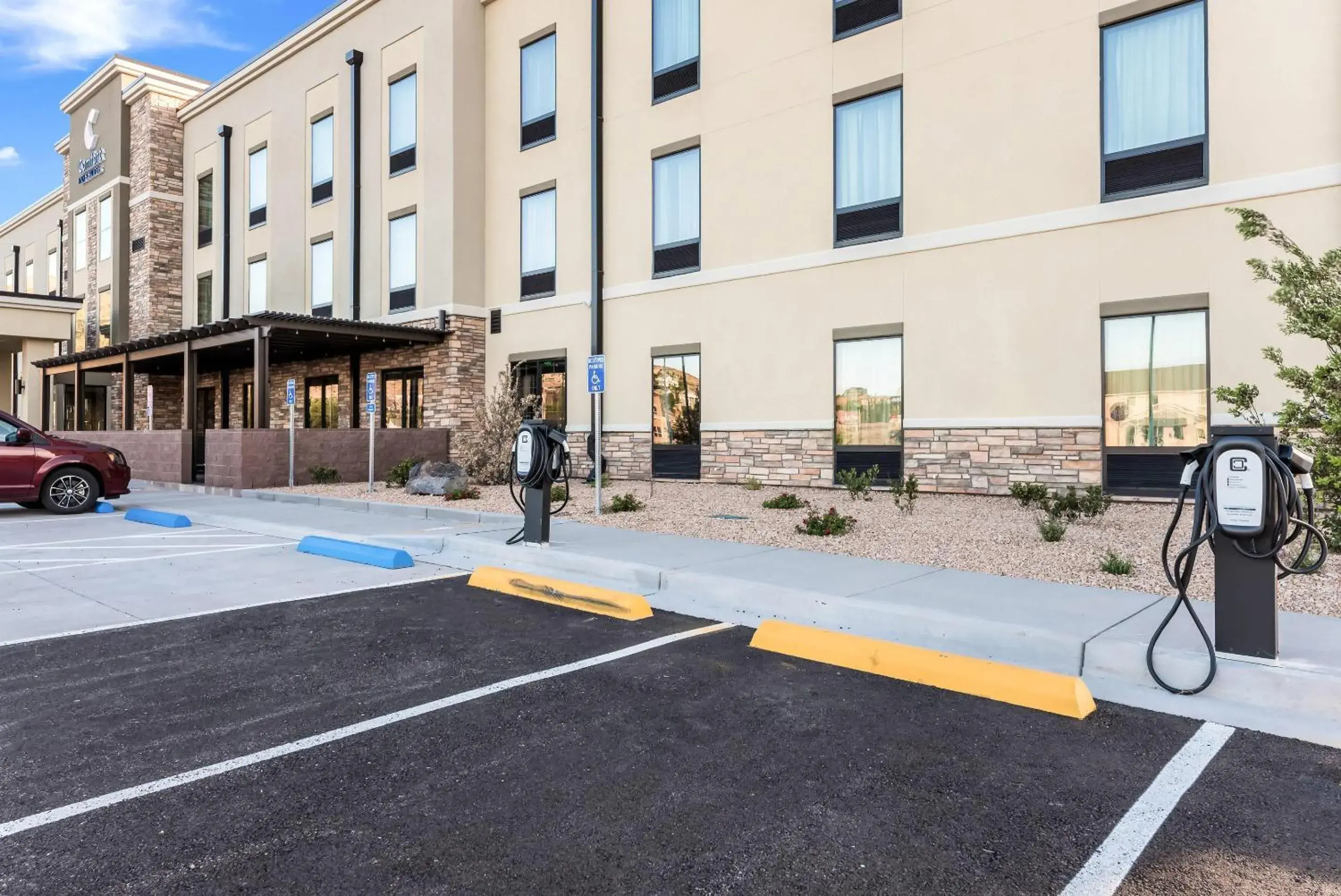 Property building in Comfort Inn & Suites Zion Park Area Property building in Comfort Inn & Suites Zion Park Area