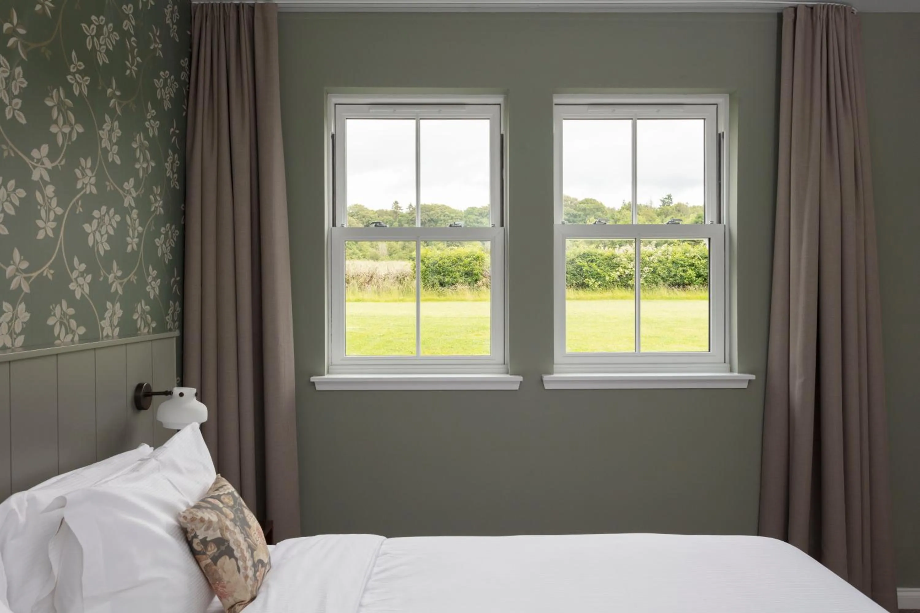 Bedroom, Bed in SCHLOSS Roxburghe, part of Destination by Hyatt