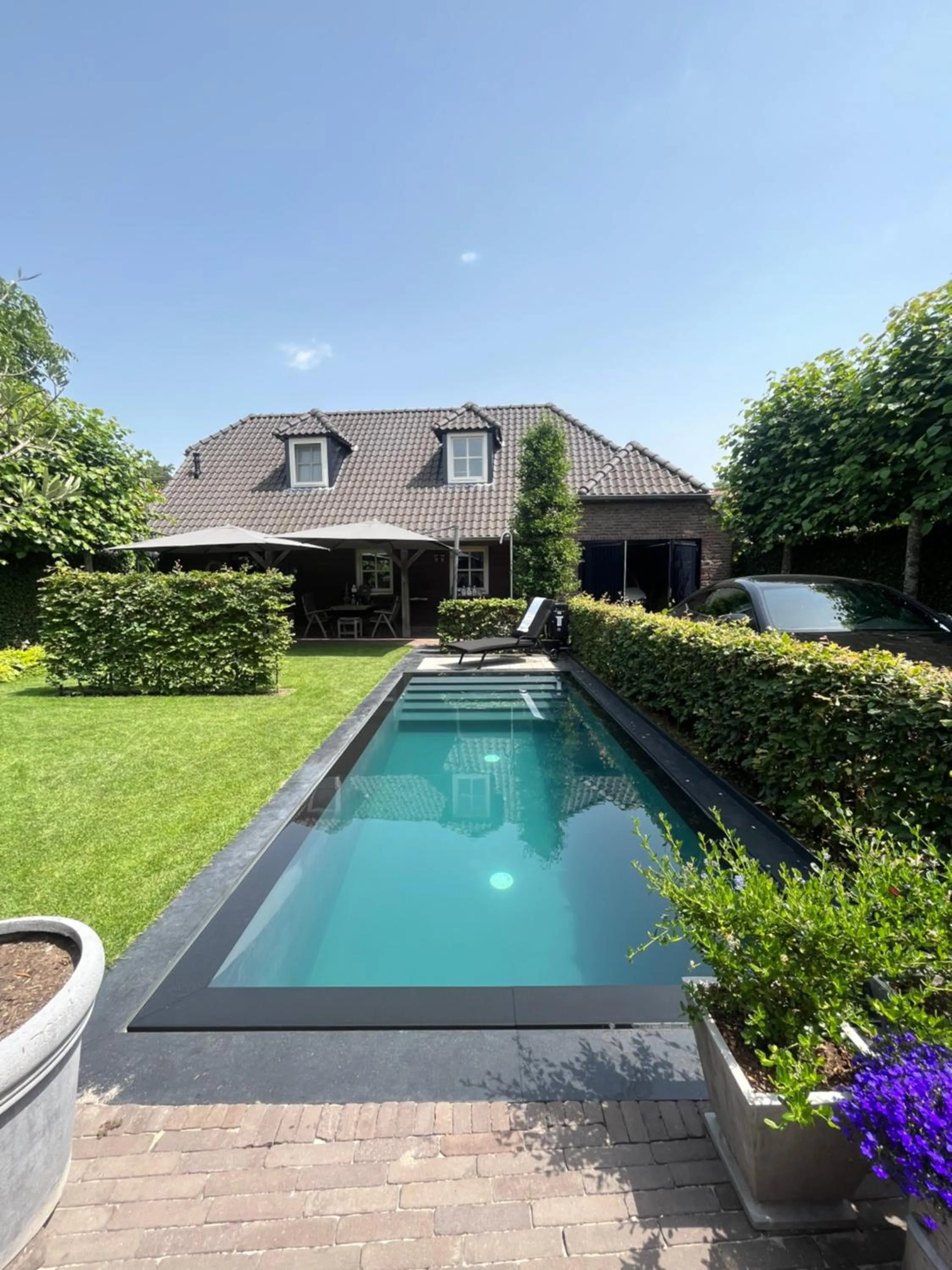 Swimming pool in Blauwe Lucht