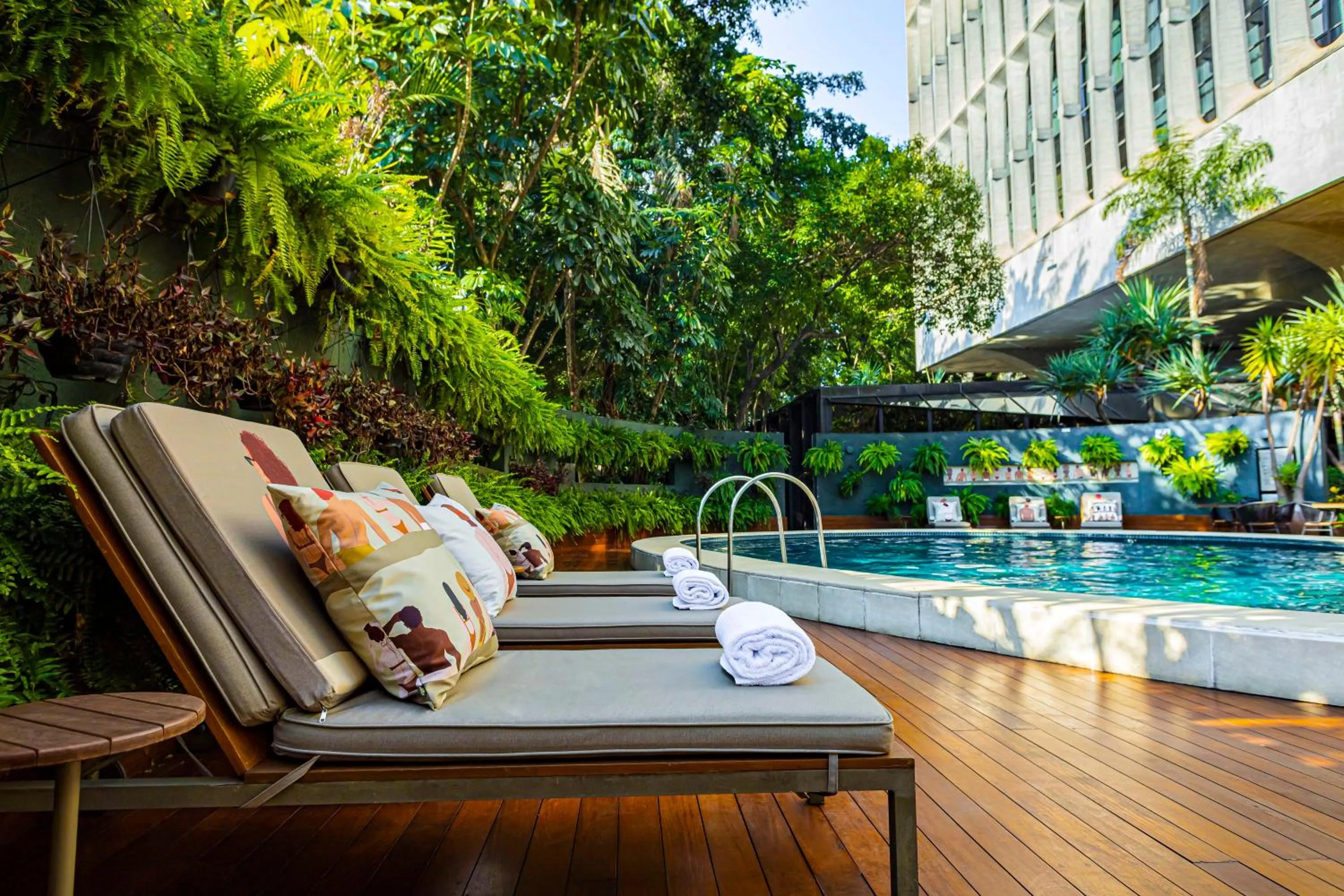 Pool view in Tivoli Mofarrej São Paulo