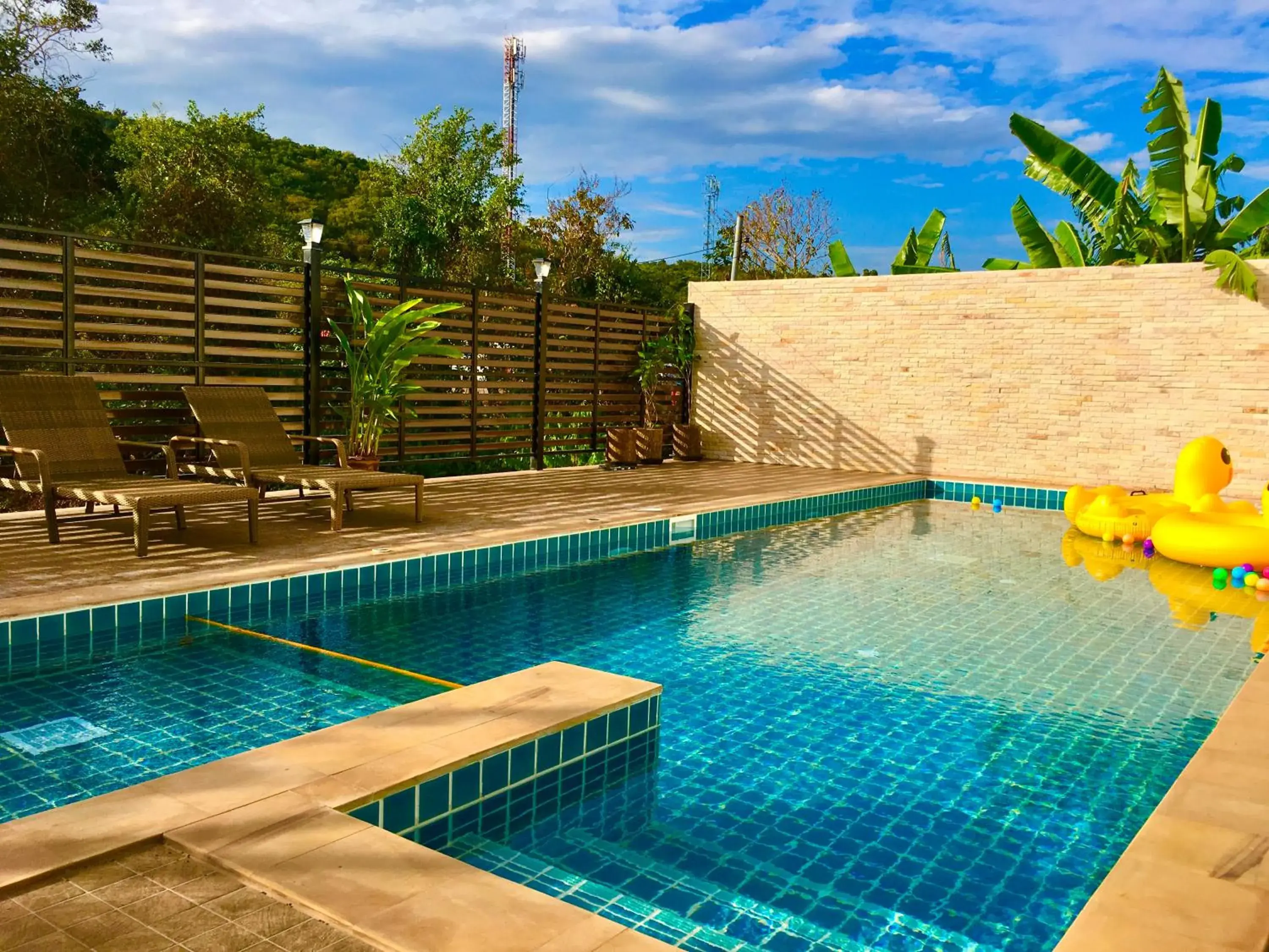 Swimming Pool in Koh Larn Riviera