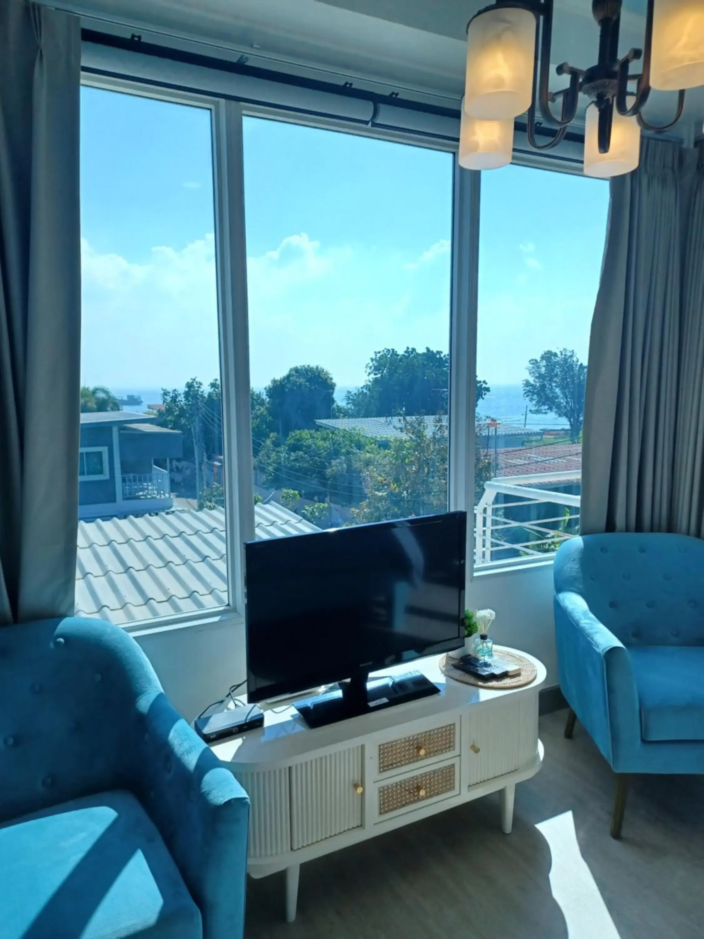 Bedroom, TV/Entertainment Center in Koh Larn Riviera