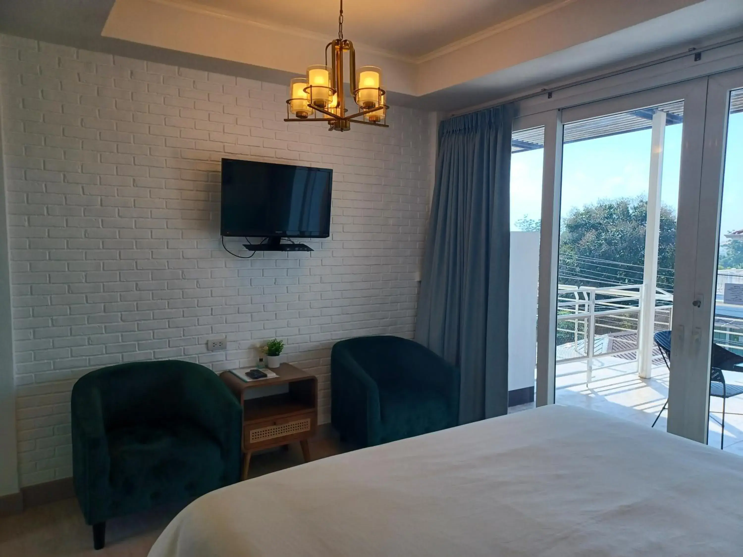 Bedroom, TV/Entertainment Center in Koh Larn Riviera