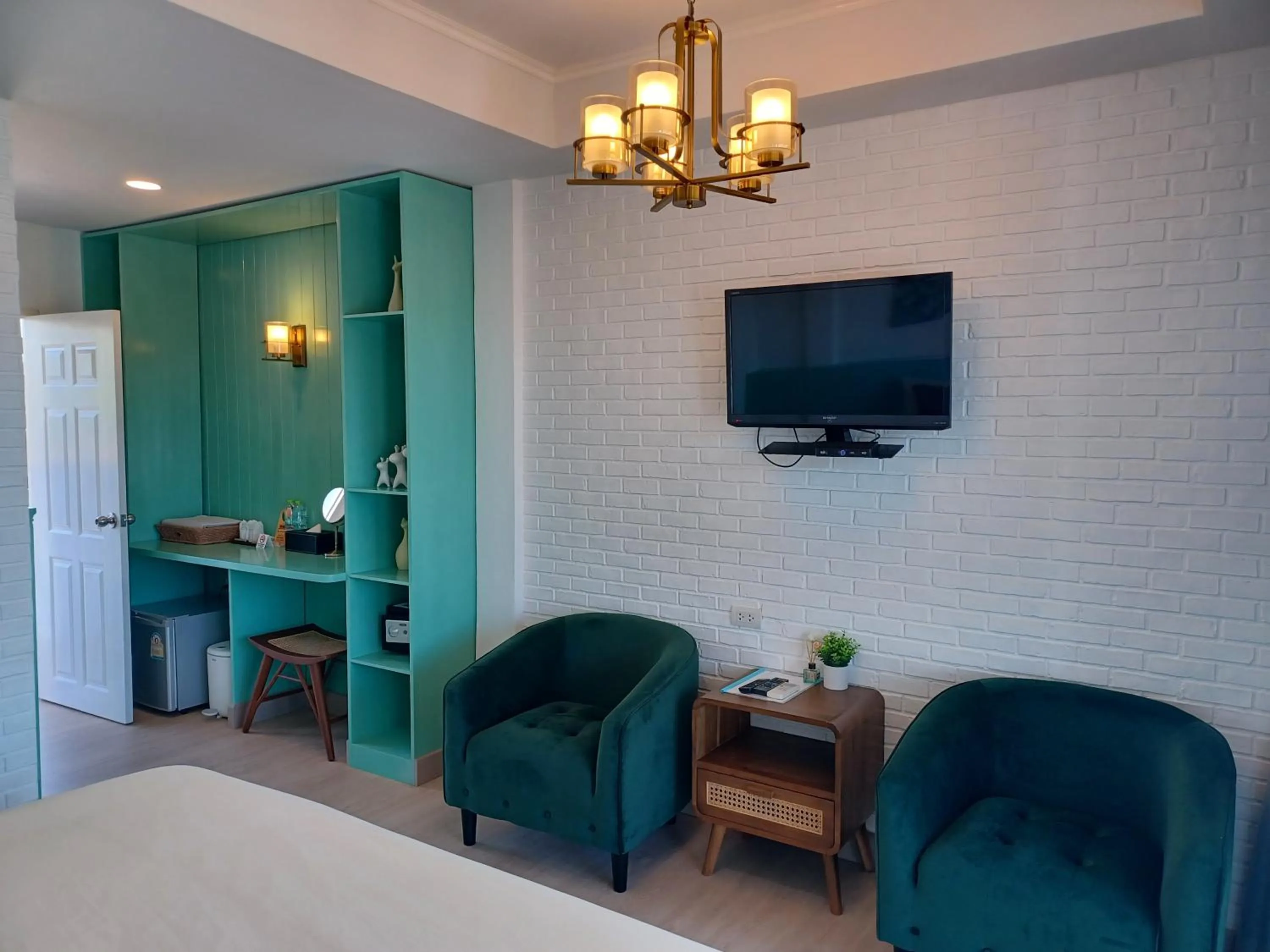 Photo of the whole room in Koh Larn Riviera