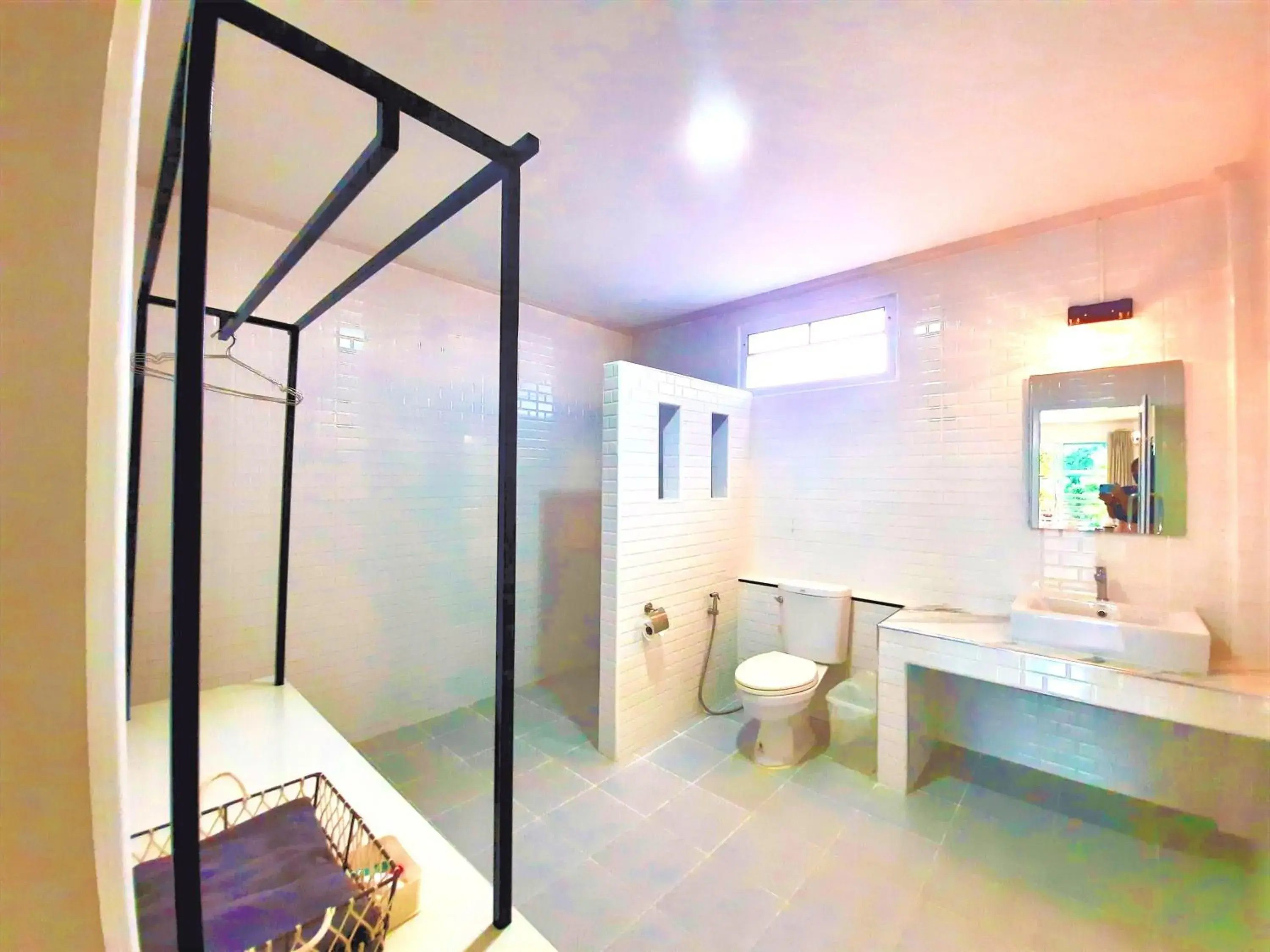 Bathroom in Koh Larn Riviera