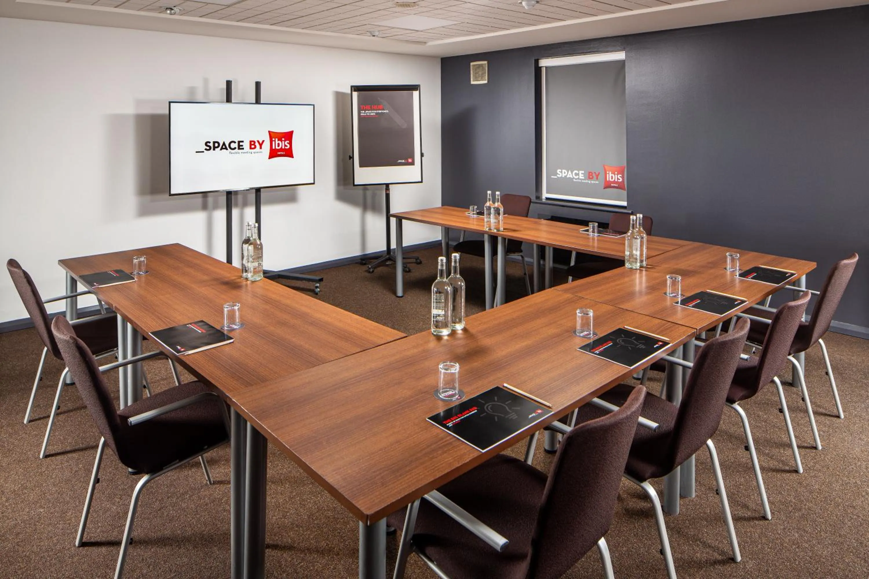 Business facilities in ibis Rugby East