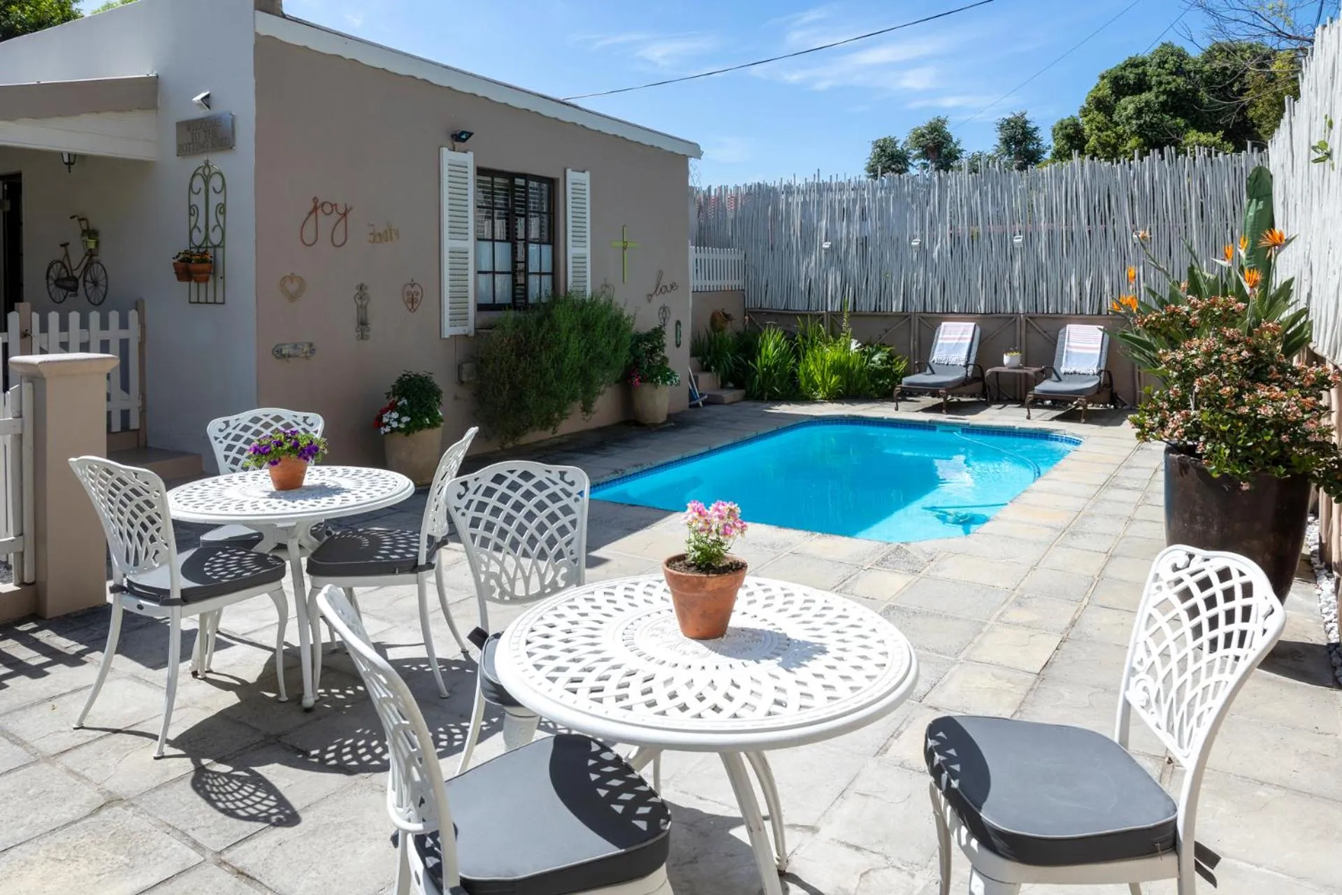 Patio in The Potting Shed Guest House