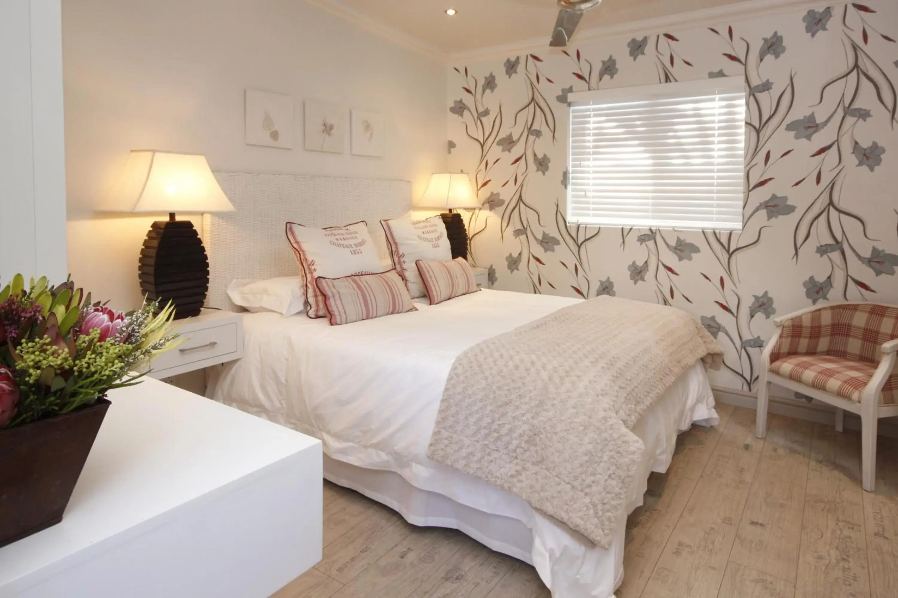 Standard Queen Room in The Potting Shed Guest House Standard Queen Room in The Potting Shed Guest House