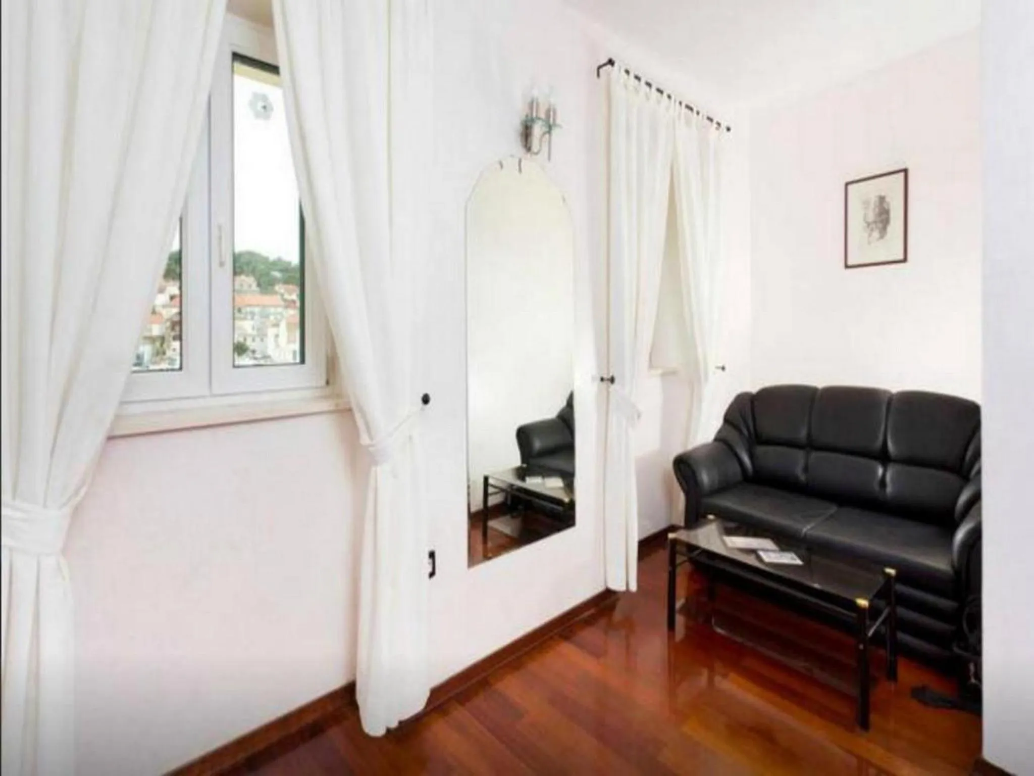 Bedroom in Villa Slika