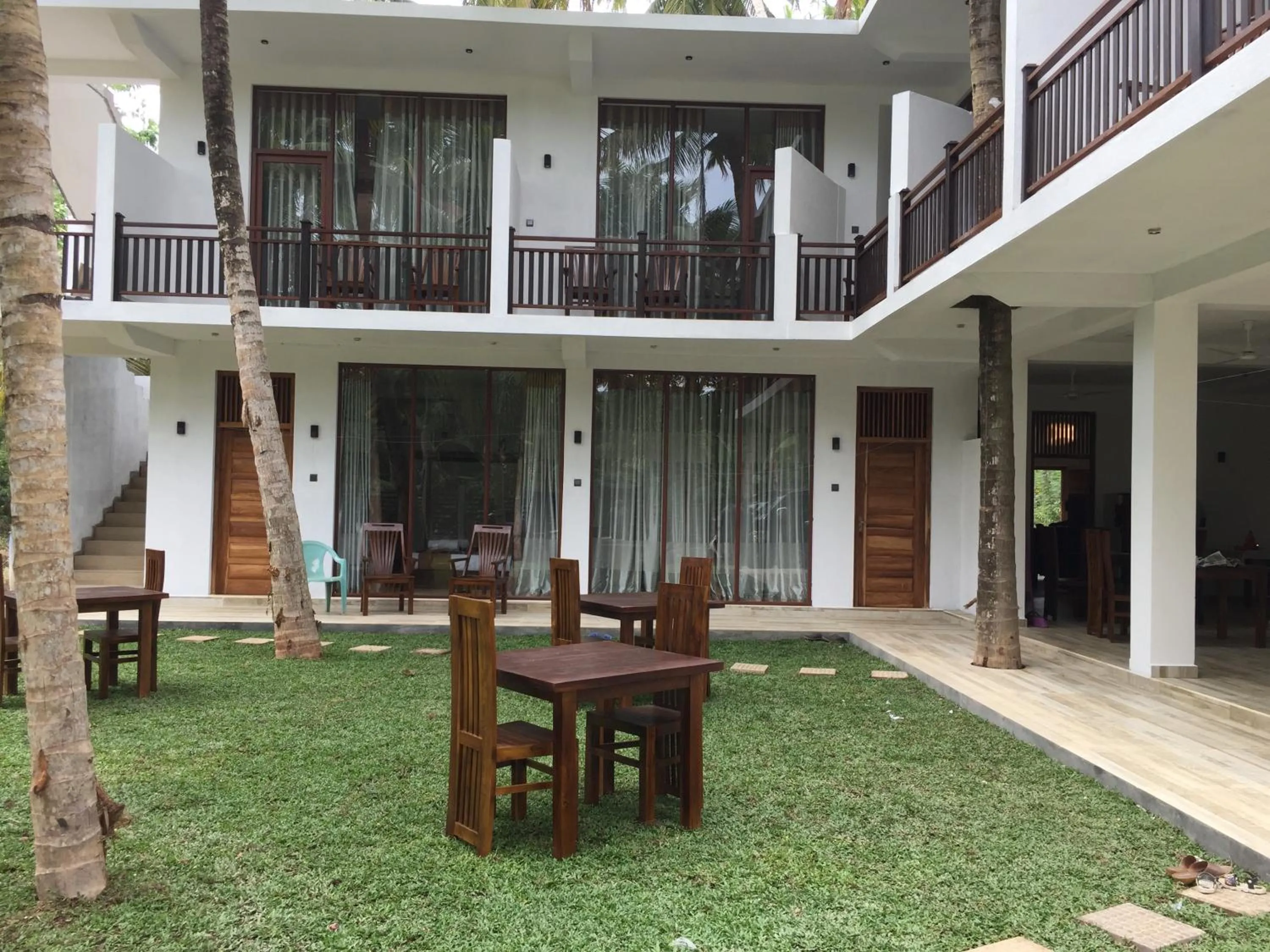 Restaurant/places to eat in Bay Hiriketiya