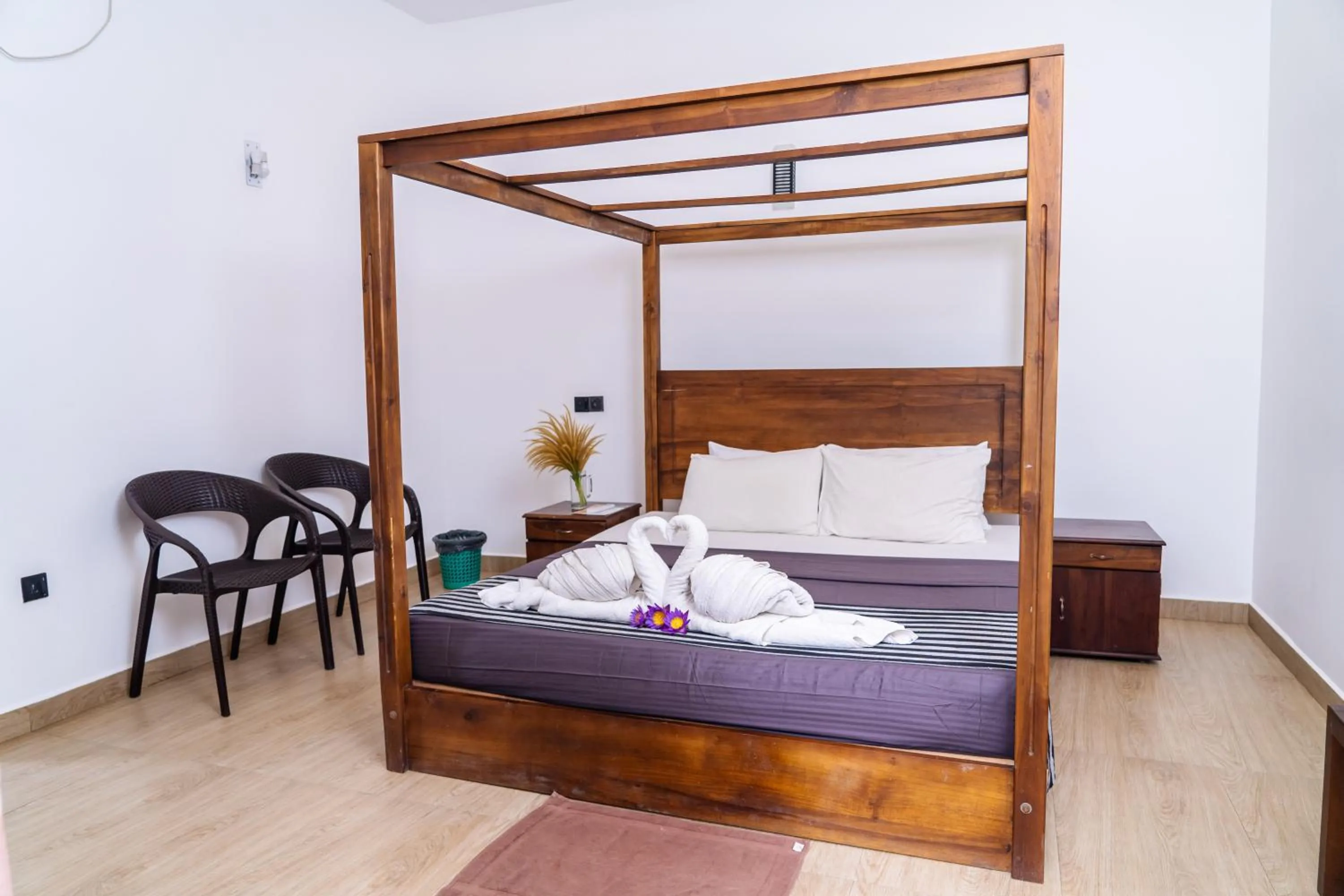 Bed in Bay Hiriketiya