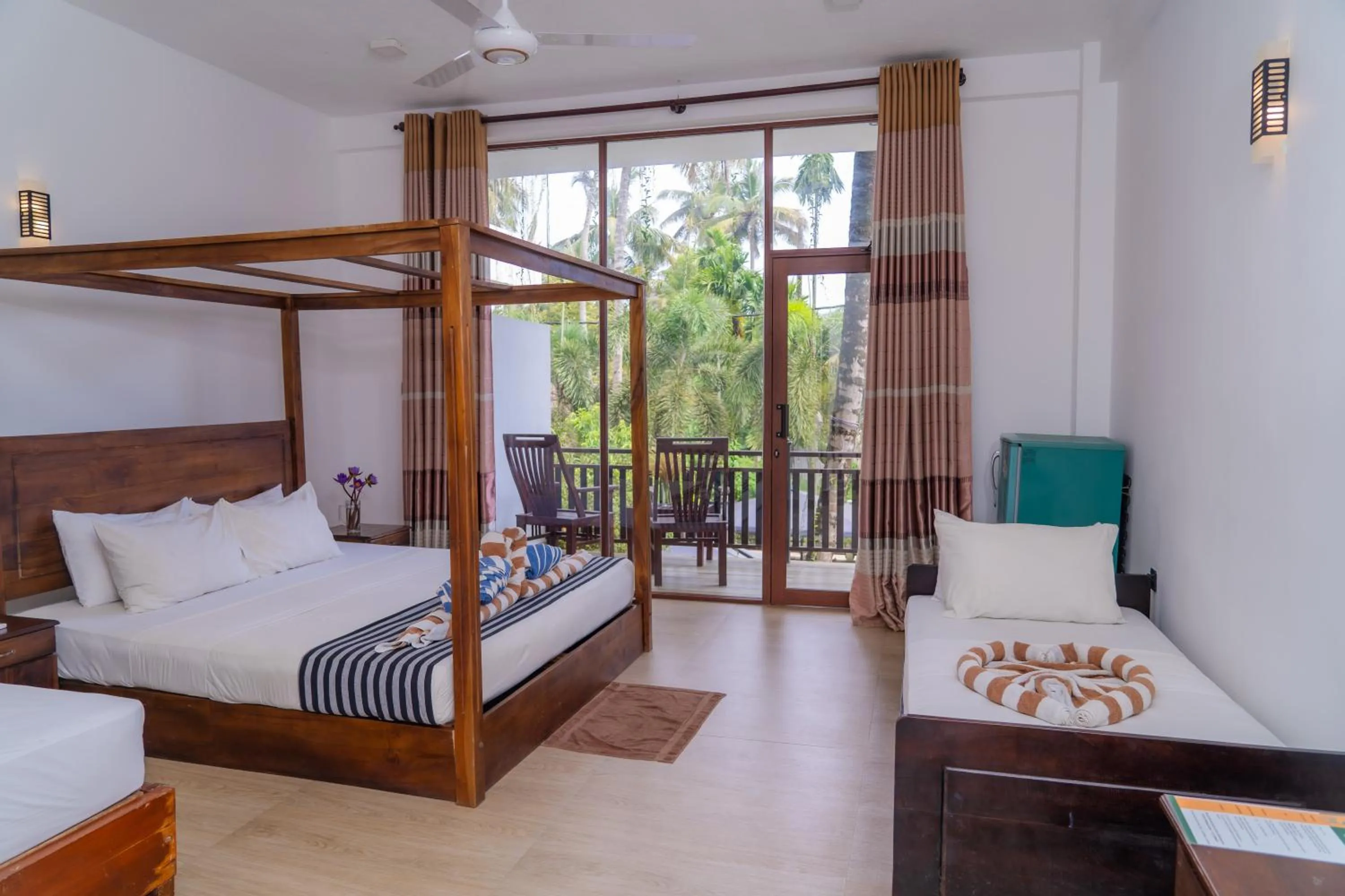 Bed in Bay Hiriketiya