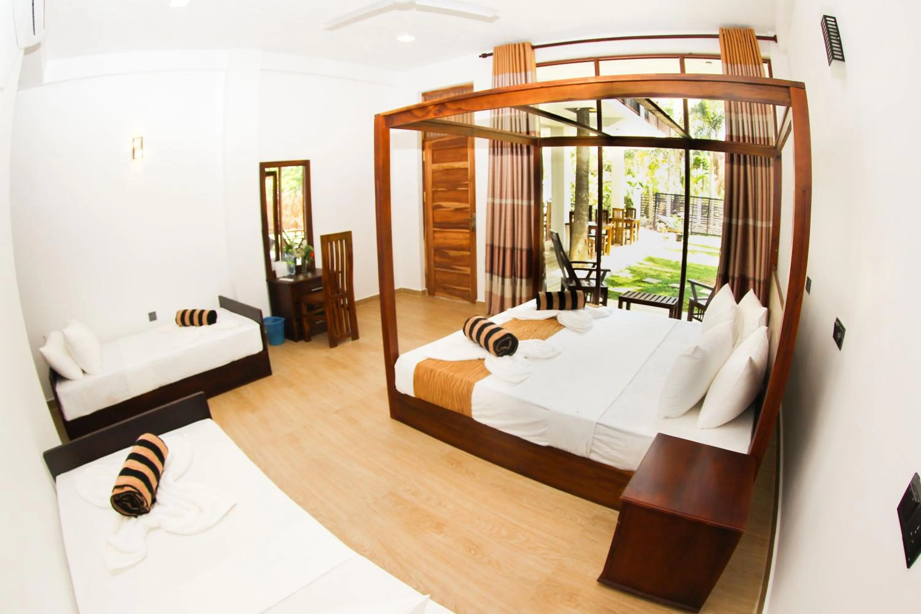 Bed in Bay Hiriketiya