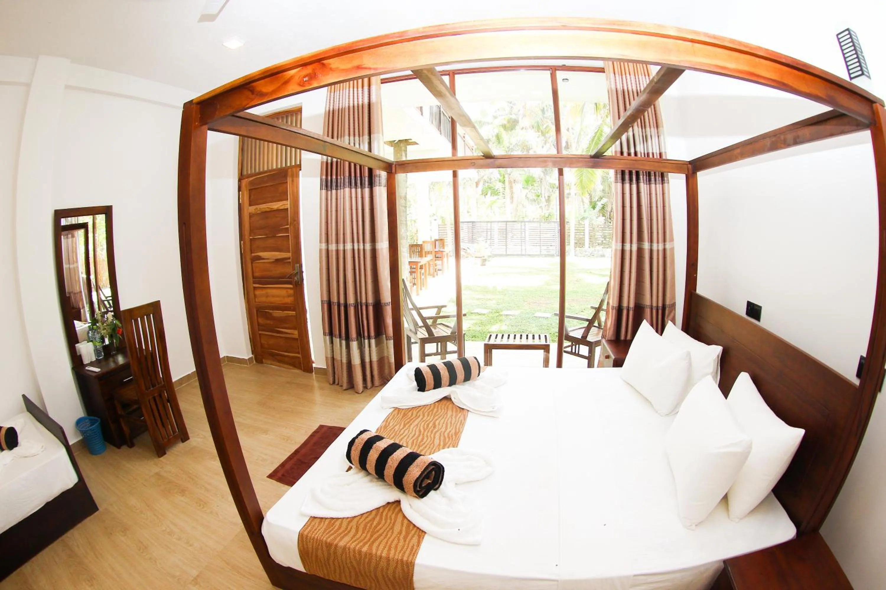 Bed in Bay Hiriketiya