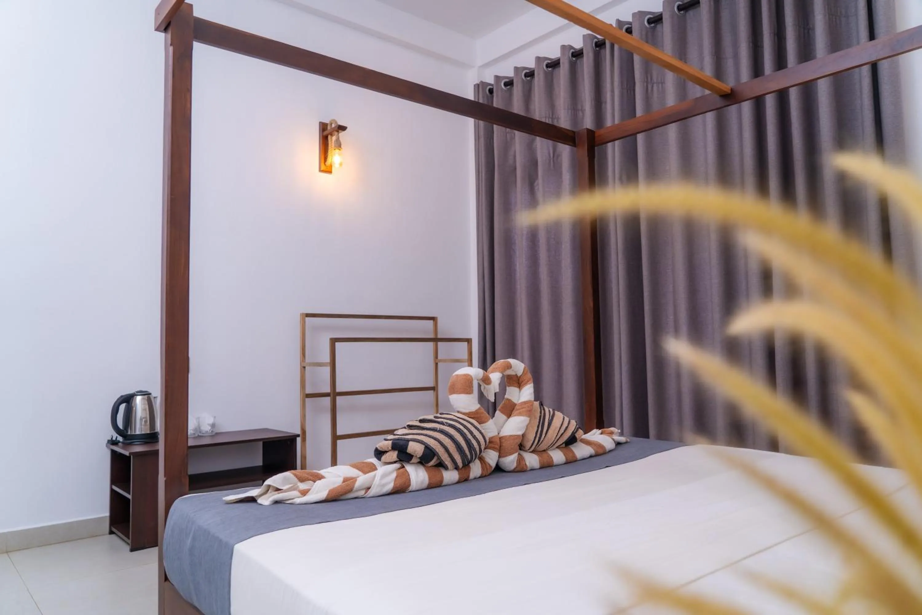 Bed in Bay Hiriketiya