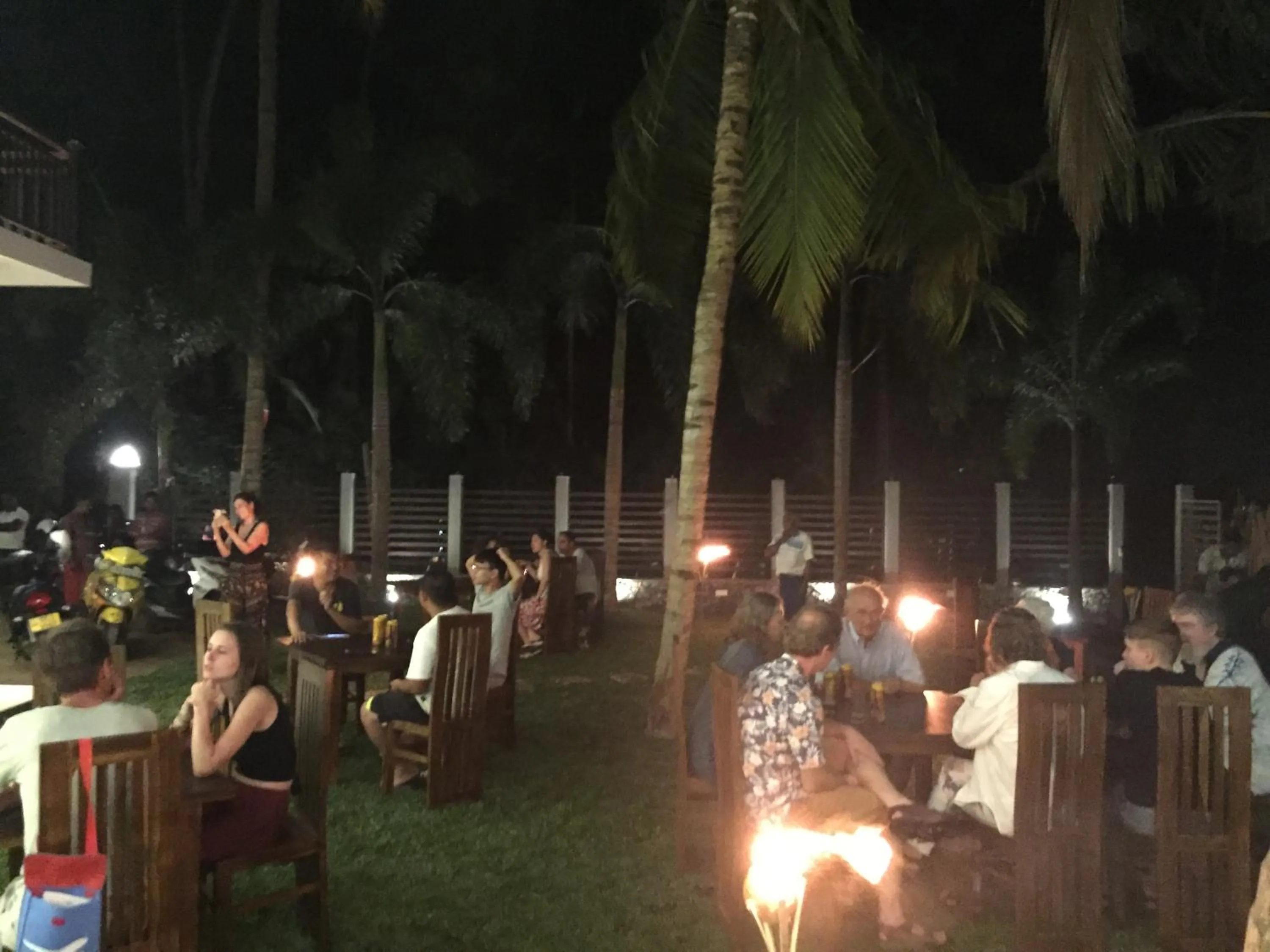 Restaurant/places to eat in Bay Hiriketiya