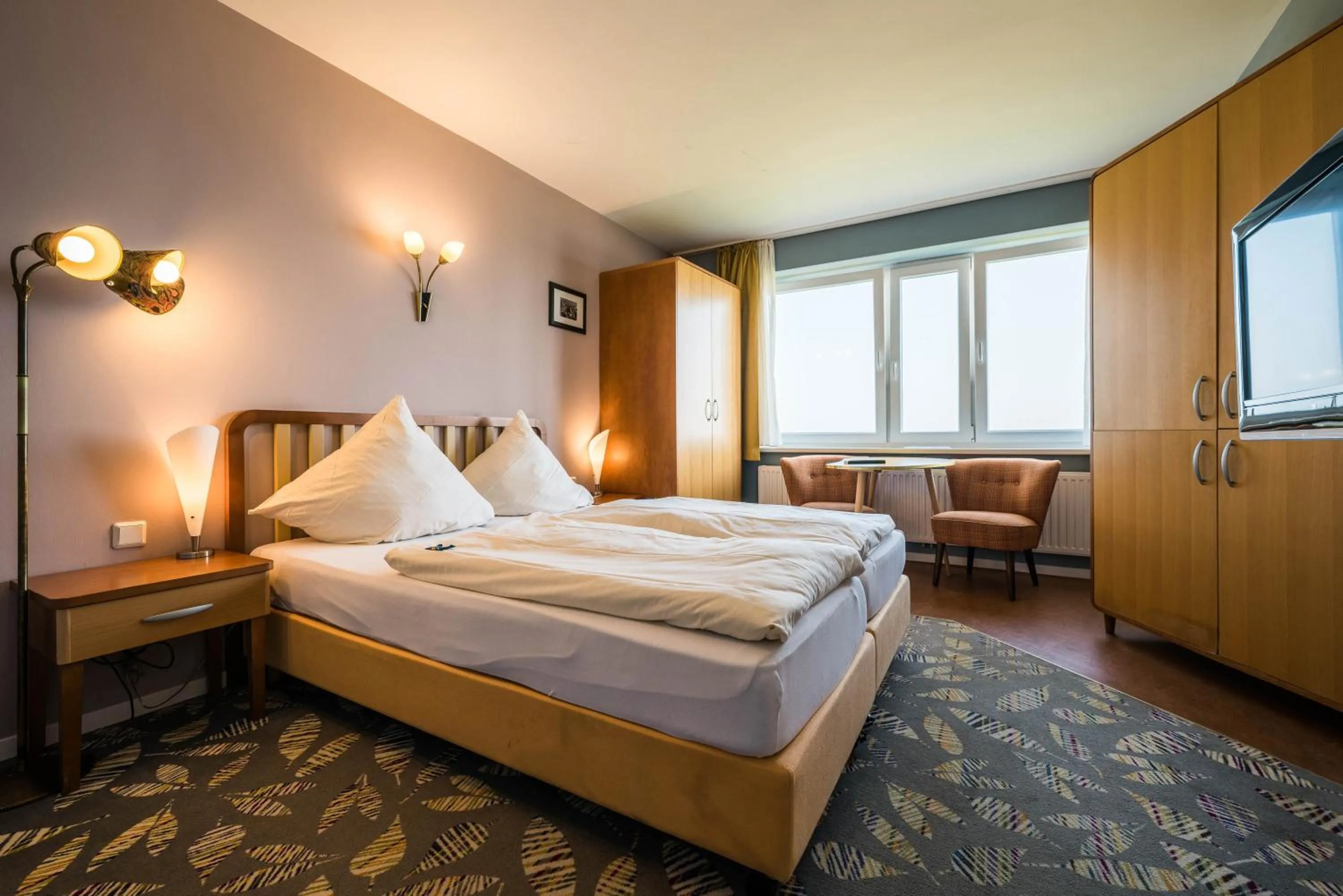 Photo of the whole room, Bed in Klassik Appartements