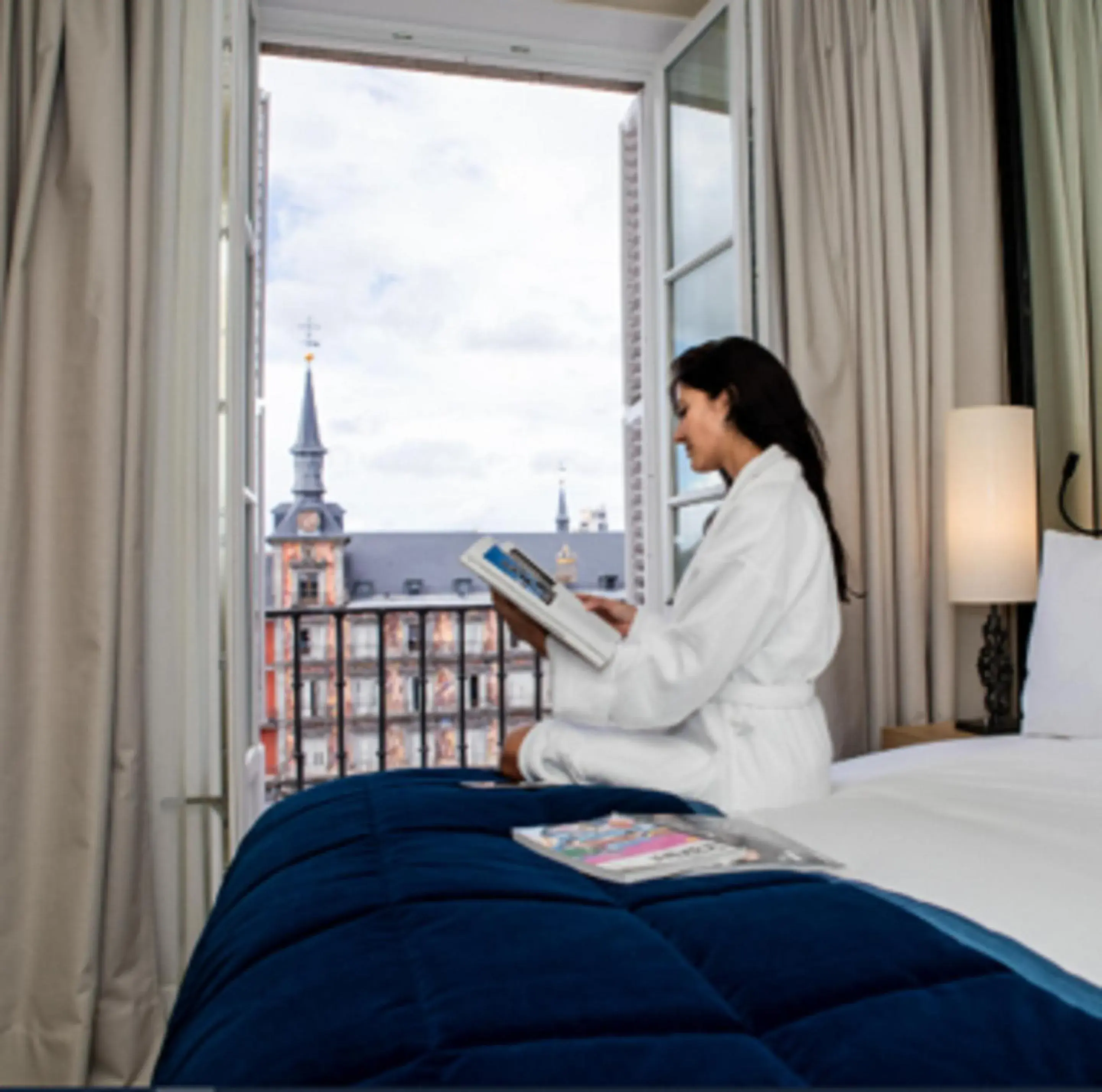 Suite with Plaza Mayor View in Pestana Collection Plaza Mayor Suite with Plaza Mayor View in Pestana Collection Plaza Mayor