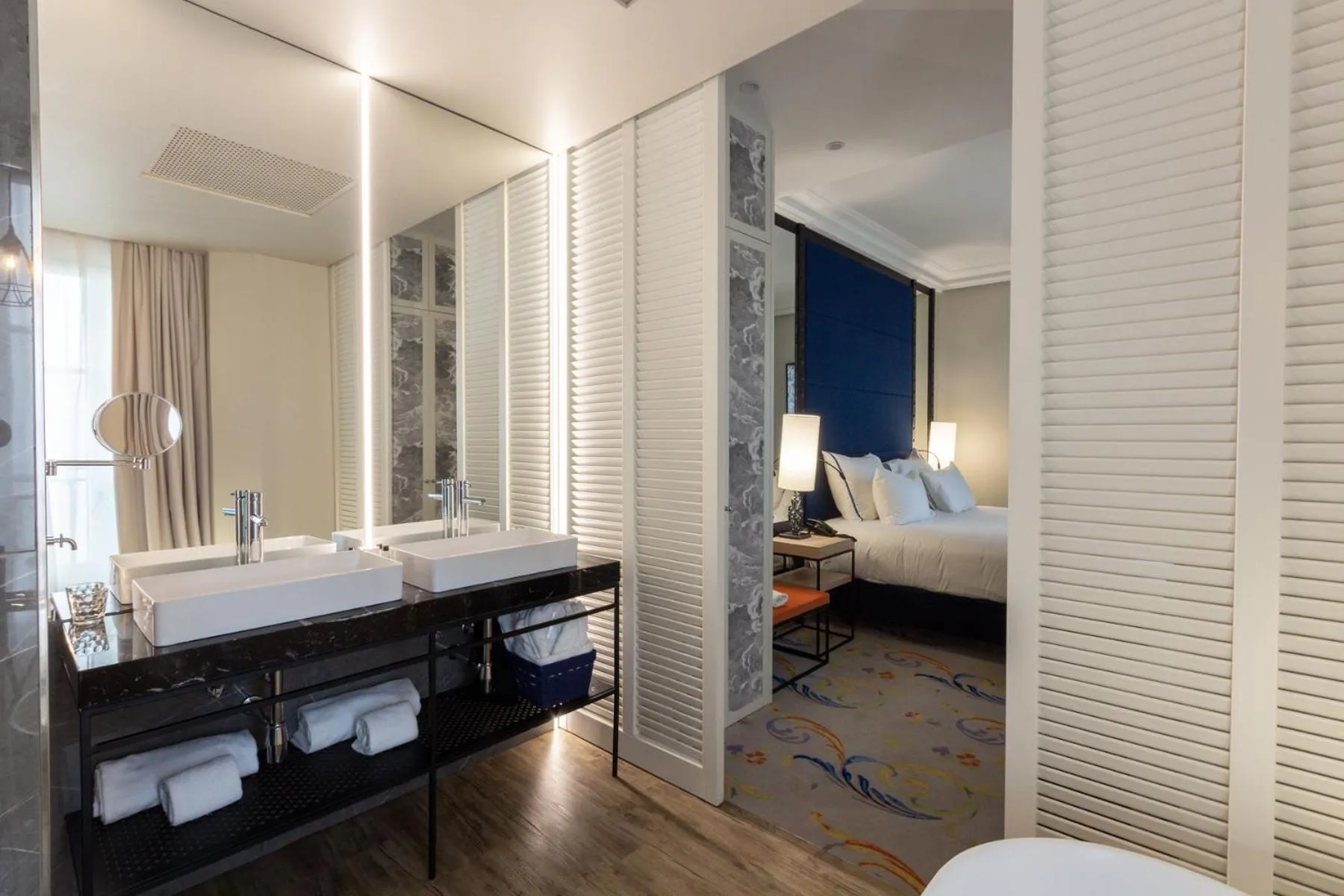 Bathroom, Bed in Pestana Collection Plaza Mayor