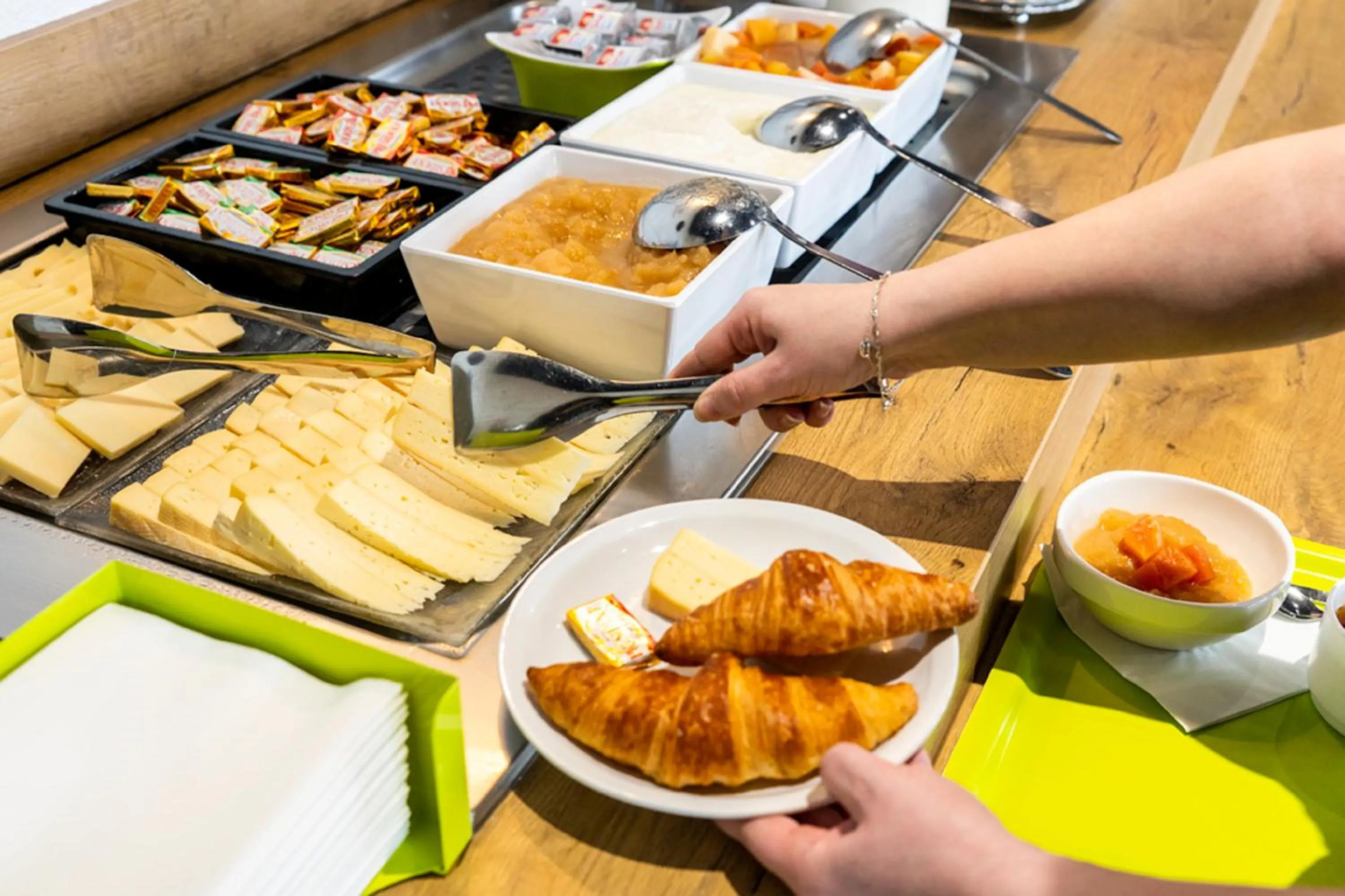 Breakfast in ibis budget Poitiers Nord Futuroscope