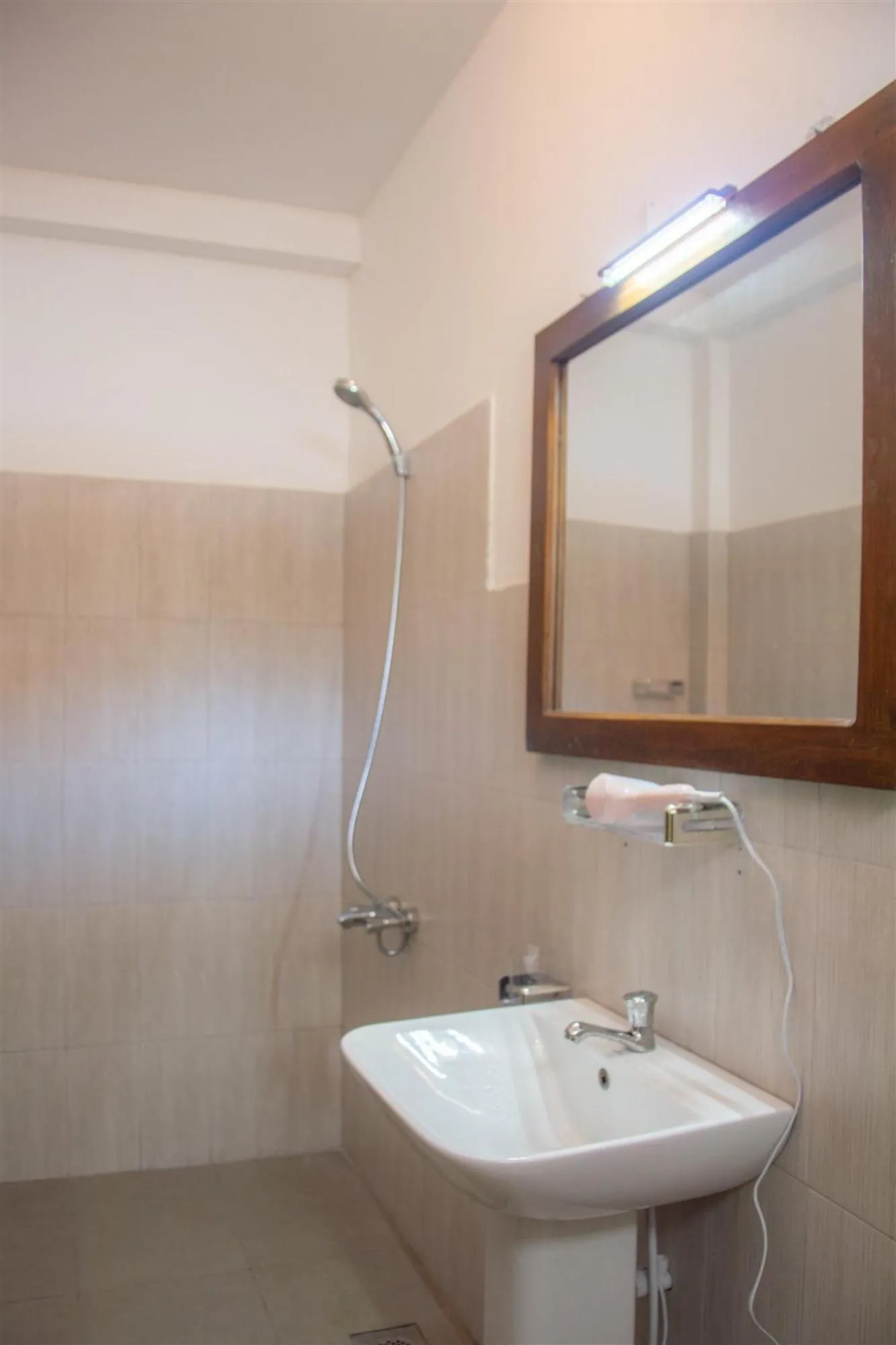 Bathroom in Sailors' Bay