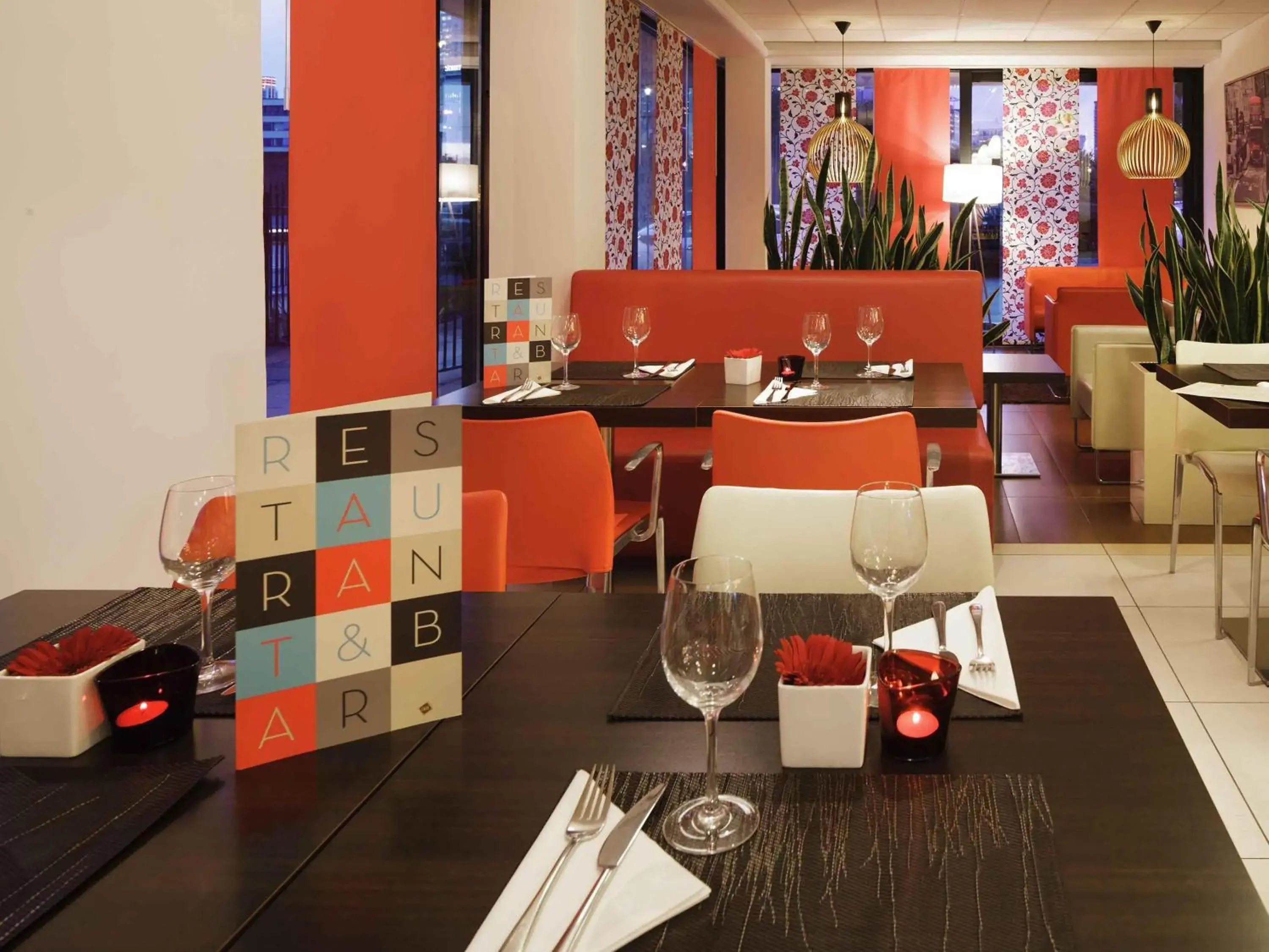 Restaurant/places to eat in ibis London Docklands Canary Wharf Restaurant/places to eat in ibis London Docklands Canary Wharf