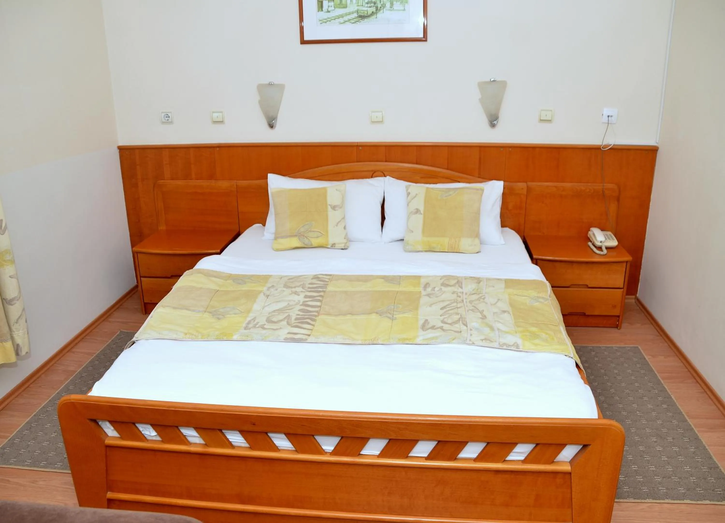 Bed in Garni Hotel Lake