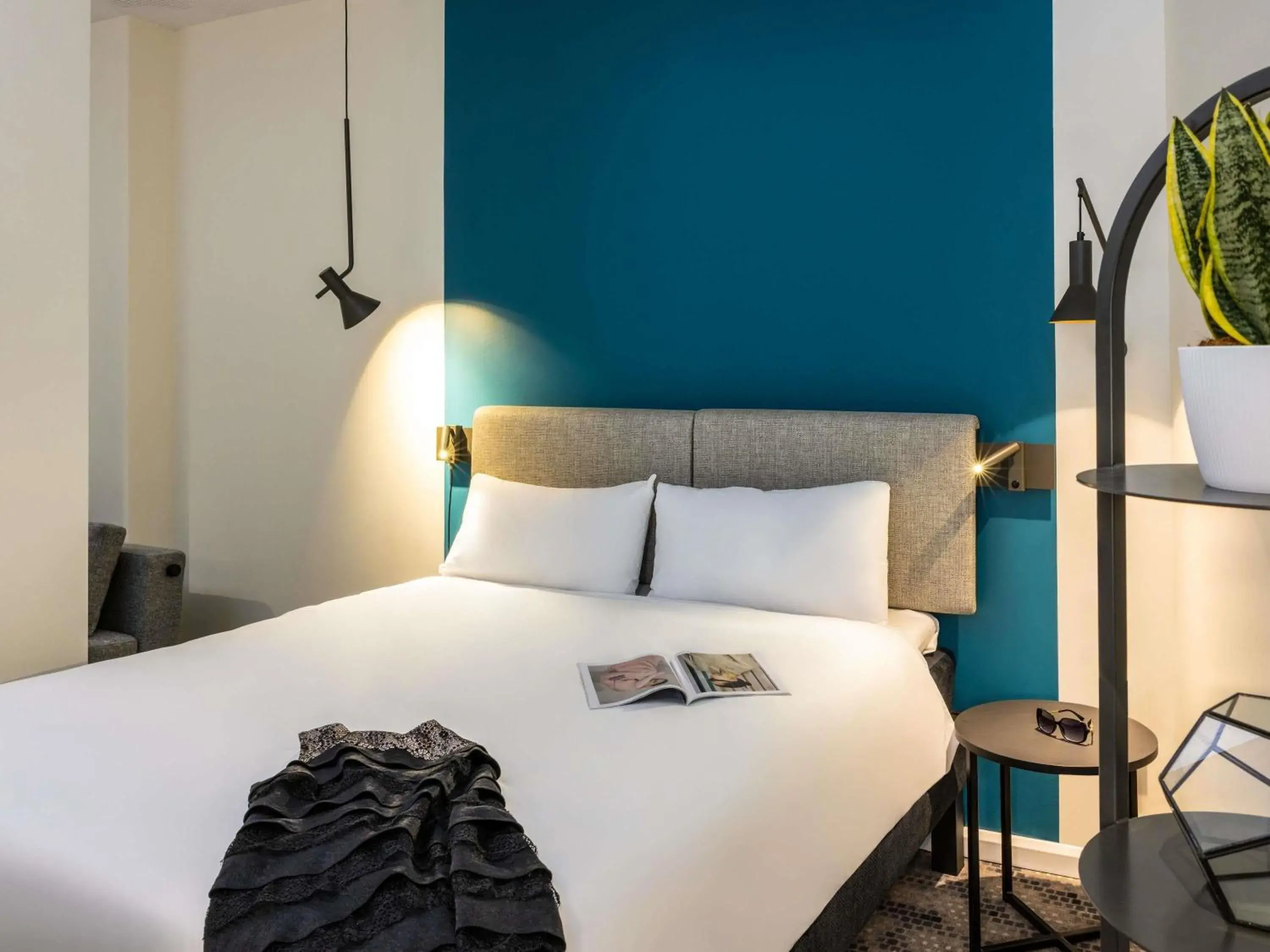 Bedroom, Bed in ibis Manchester Centre Princess Street Bedroom, Bed in ibis Manchester Centre Princess Street