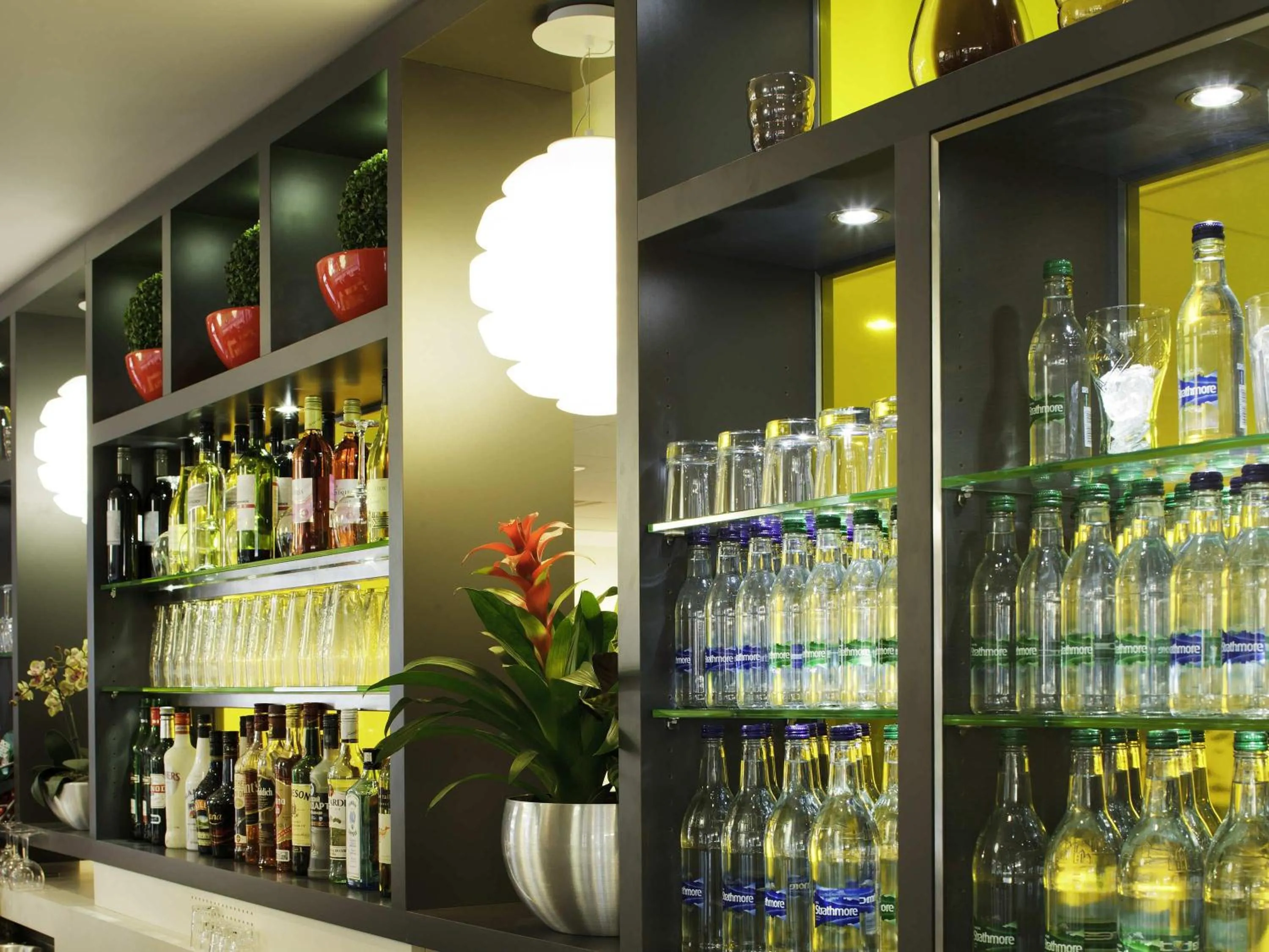 Lounge or bar in ibis Manchester Centre Princess Street