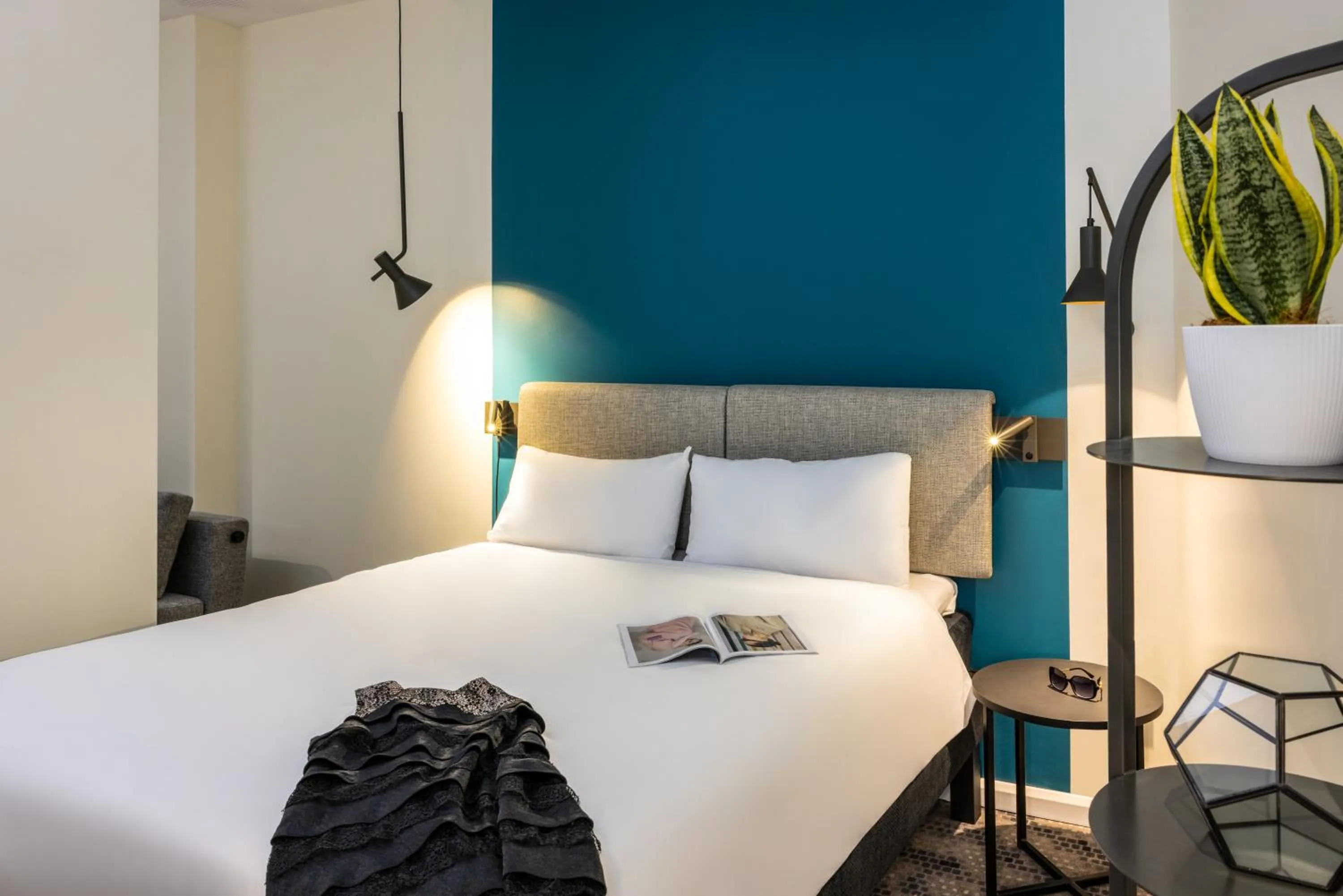 Bedroom, Bed in ibis Manchester Centre Princess Street