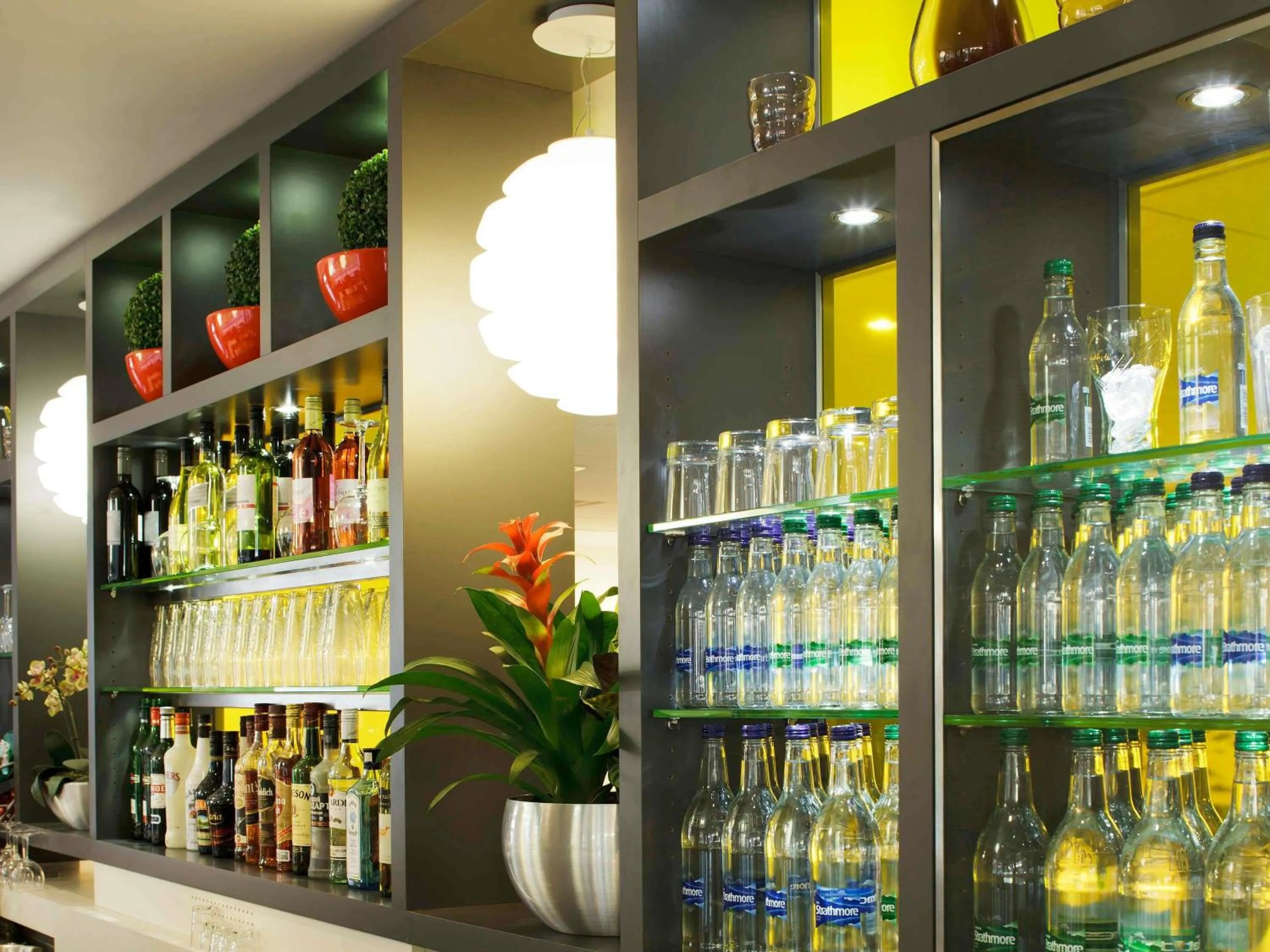 Lounge or bar in ibis Manchester Centre Princess Street