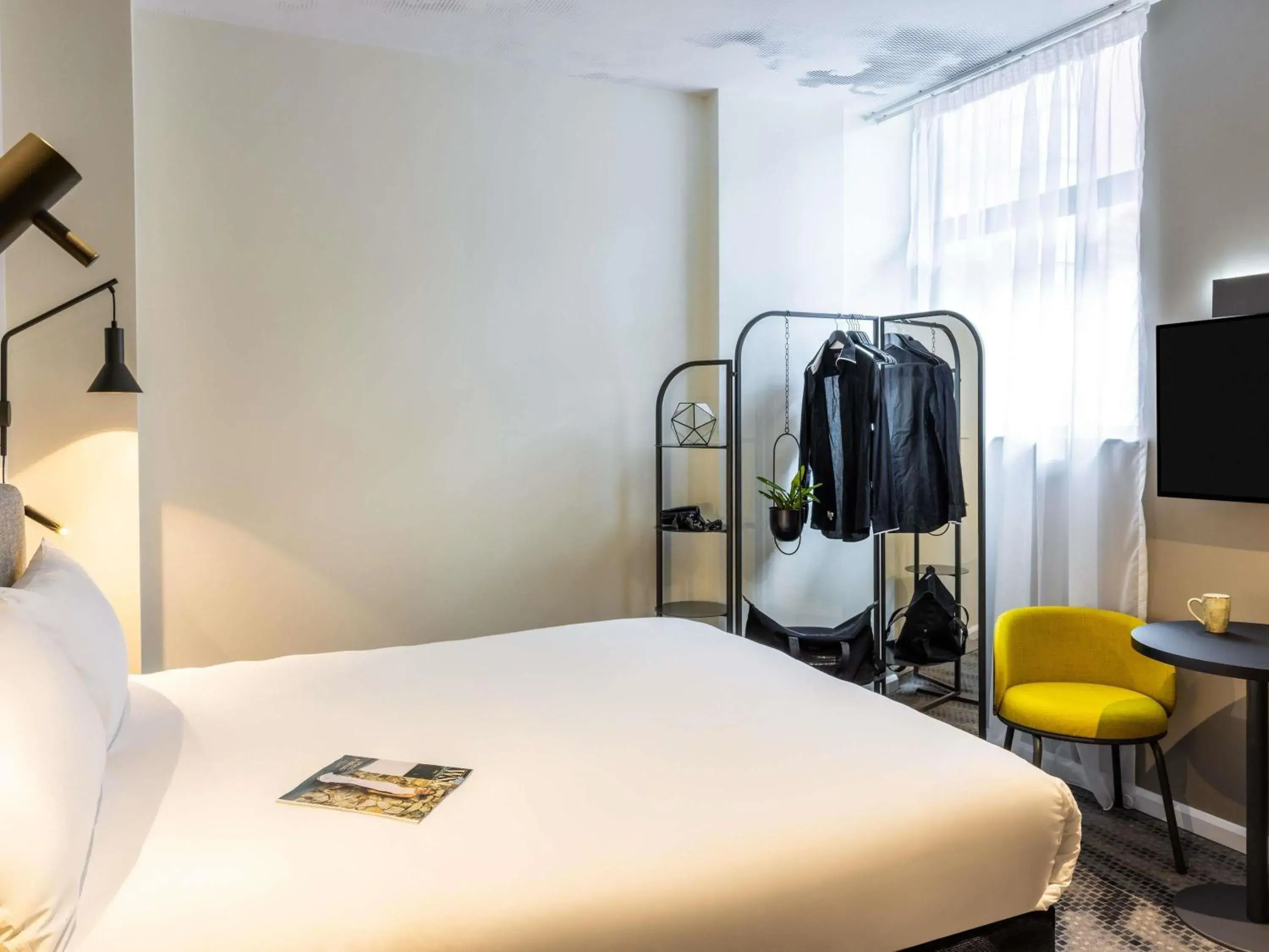 Bedroom, Bed in ibis Manchester Centre Princess Street Bedroom, Bed in ibis Manchester Centre Princess Street