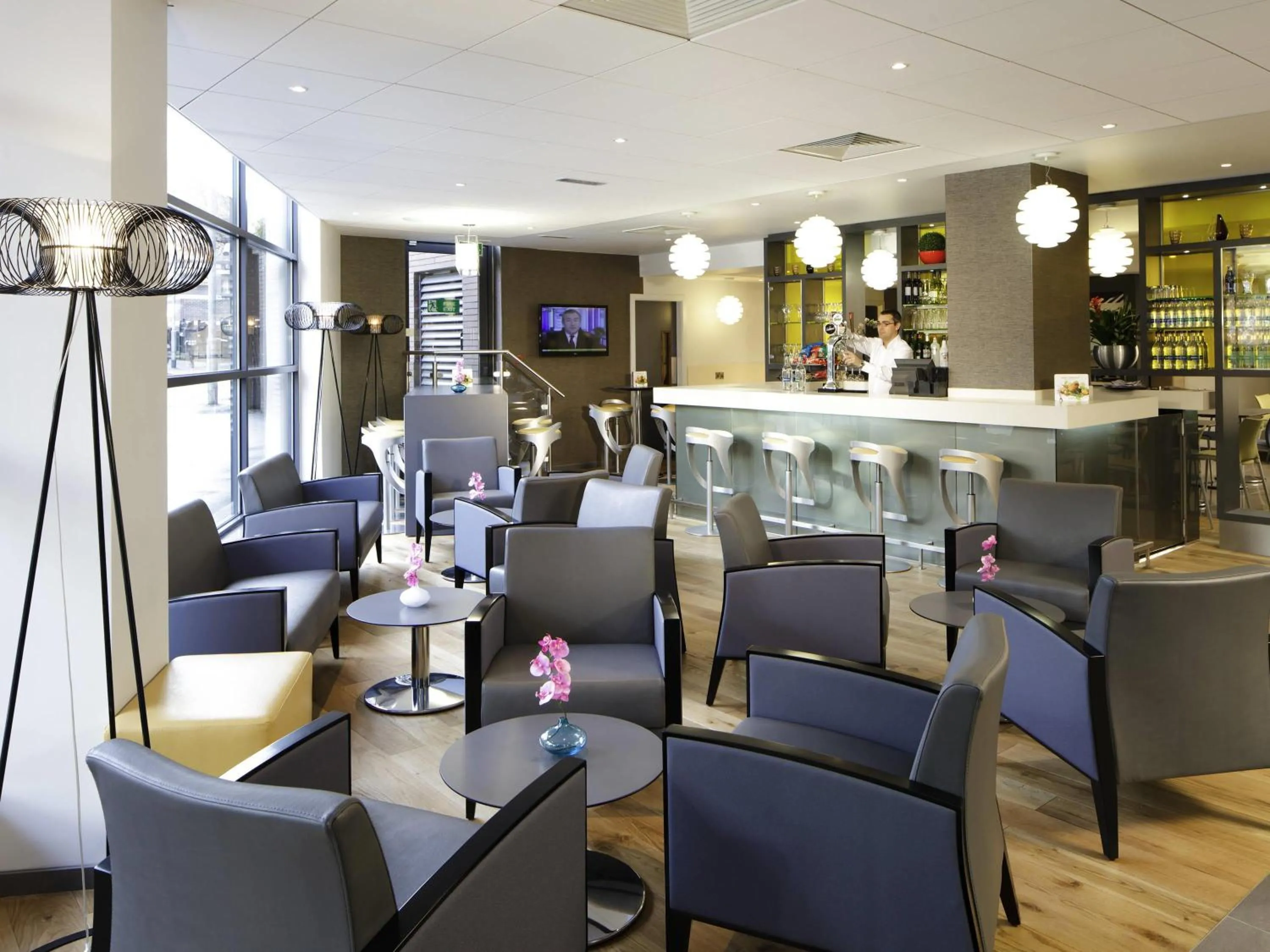 Lounge or bar in ibis Manchester Centre Princess Street
