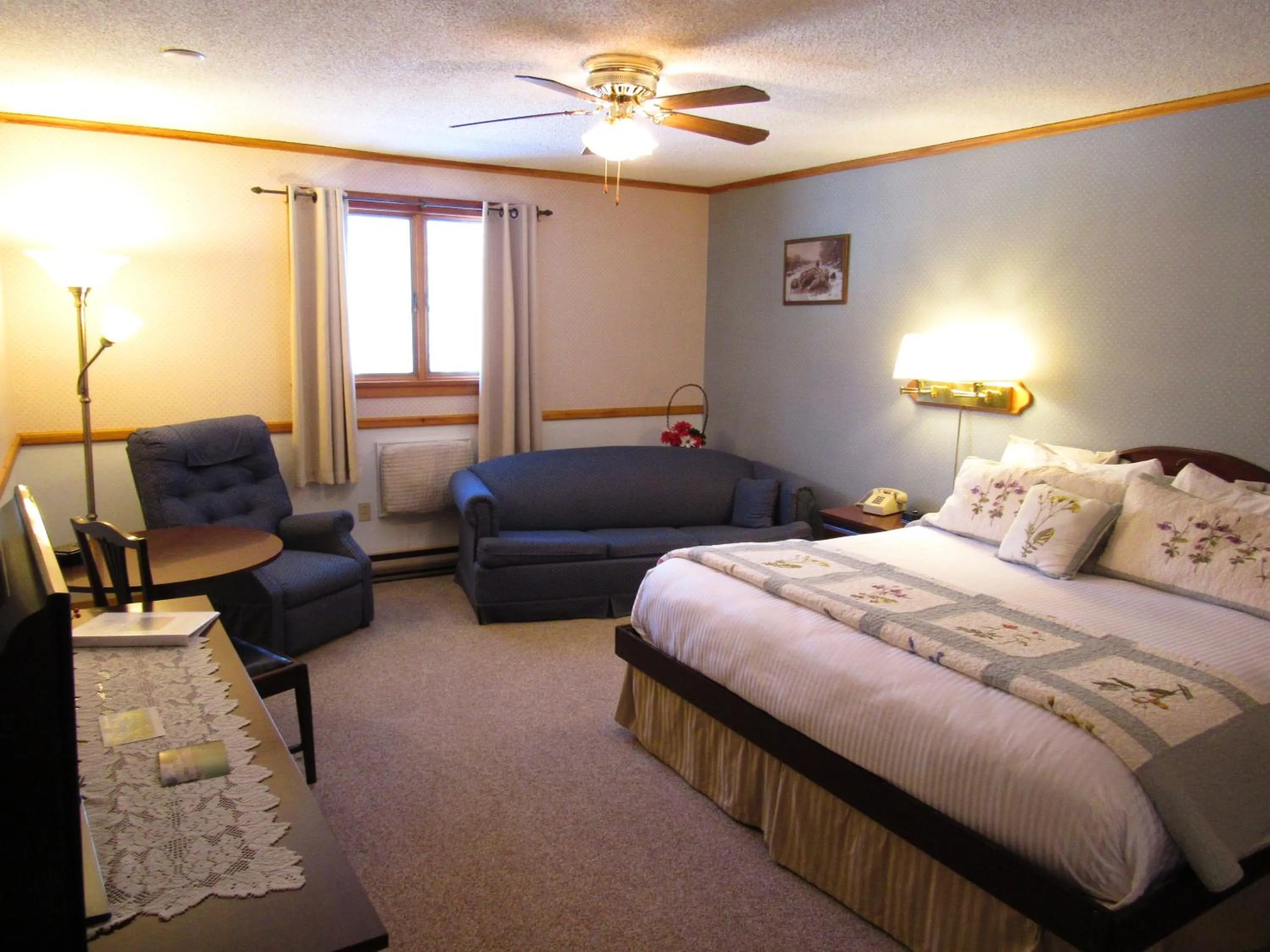 Bed in Carlson's Lodge