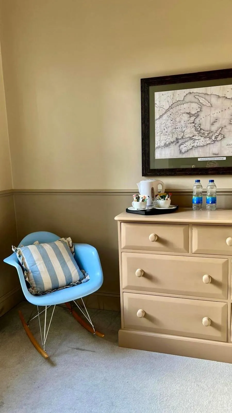 Seating area in The William