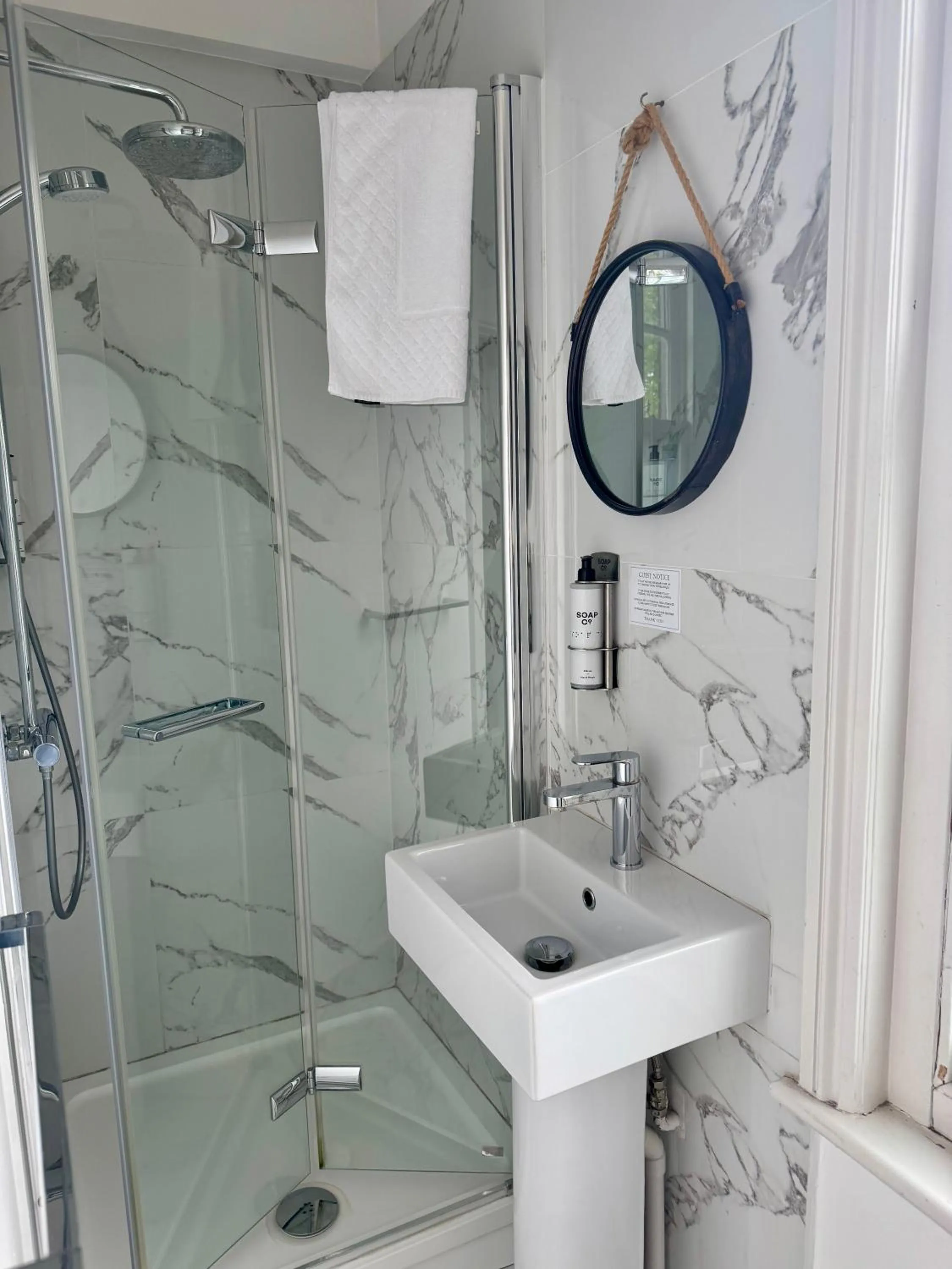 Shower in The William