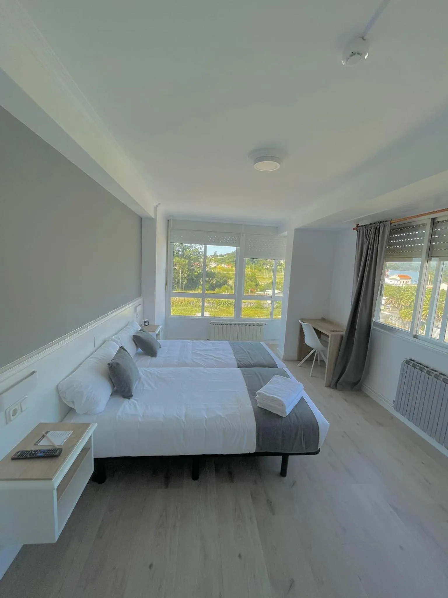 Bedroom, Bed in Hotel Alda Narón